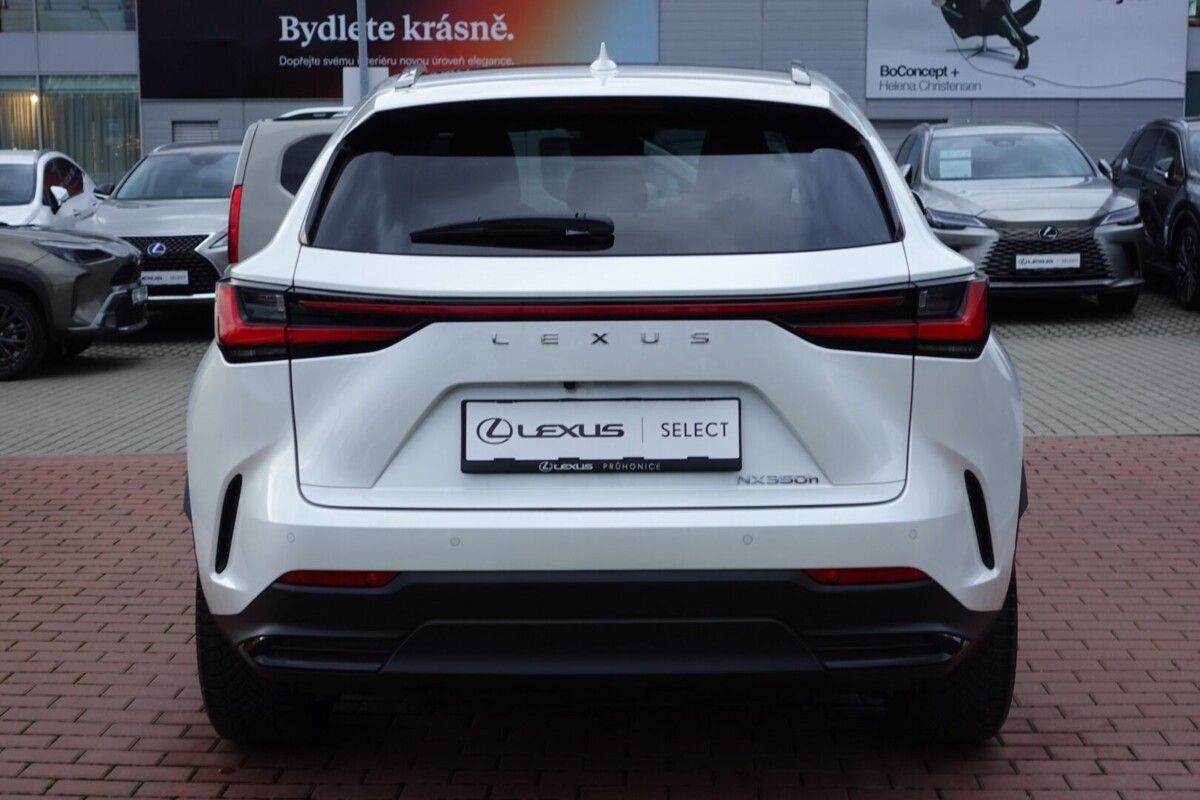 Lexus NX 350h, NX350h Luxury Top Panoramic 4x - fotka 6