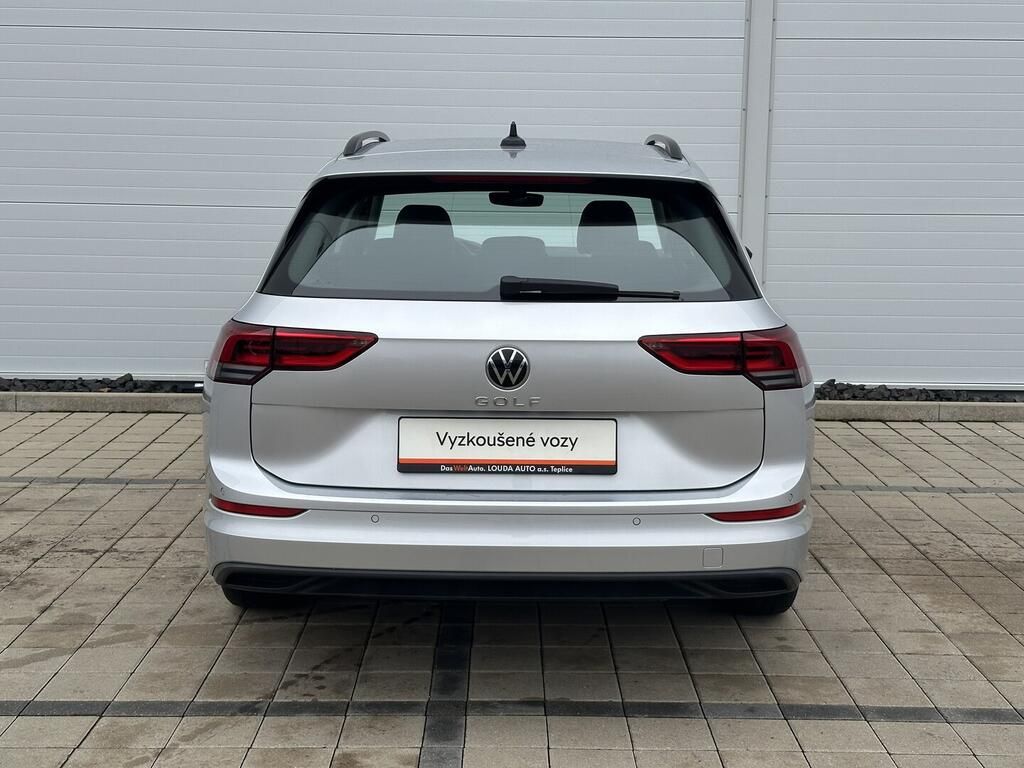 Volkswagen Golf Variant, Life 1.0 TSI 81 kW - fotka 6