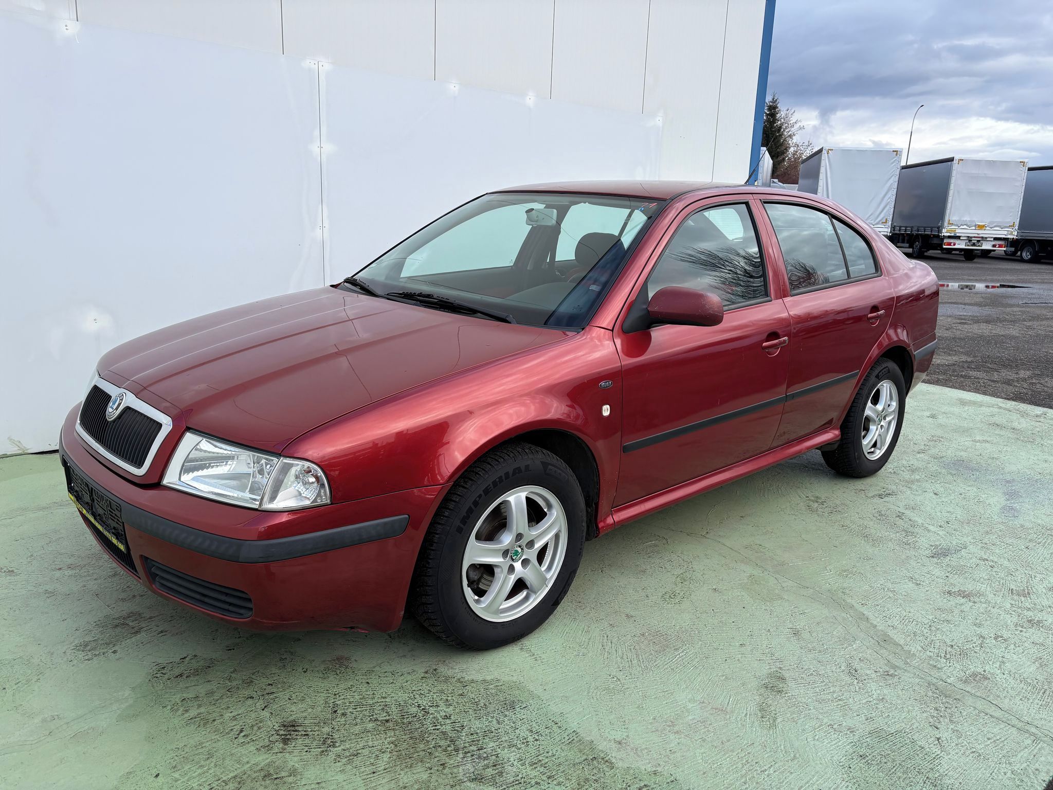 Škoda Octavia, 2.0i, 85kW Automat, Klima - fotka 3
