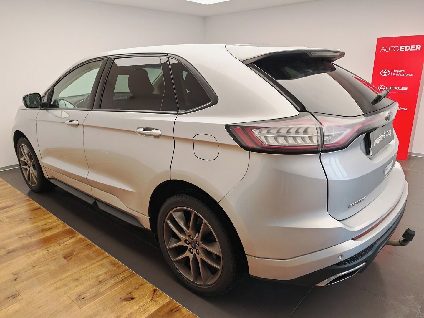 Ford Edge, 2.0 Automat, 154 kW - fotka 6