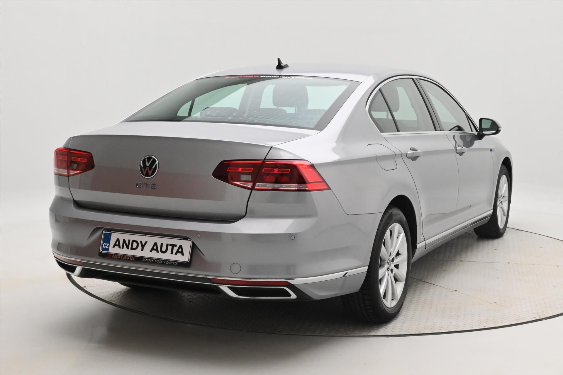 Volkswagen Passat, 1,4 TSI GTE 160 kW DSG Highlin - fotka 5