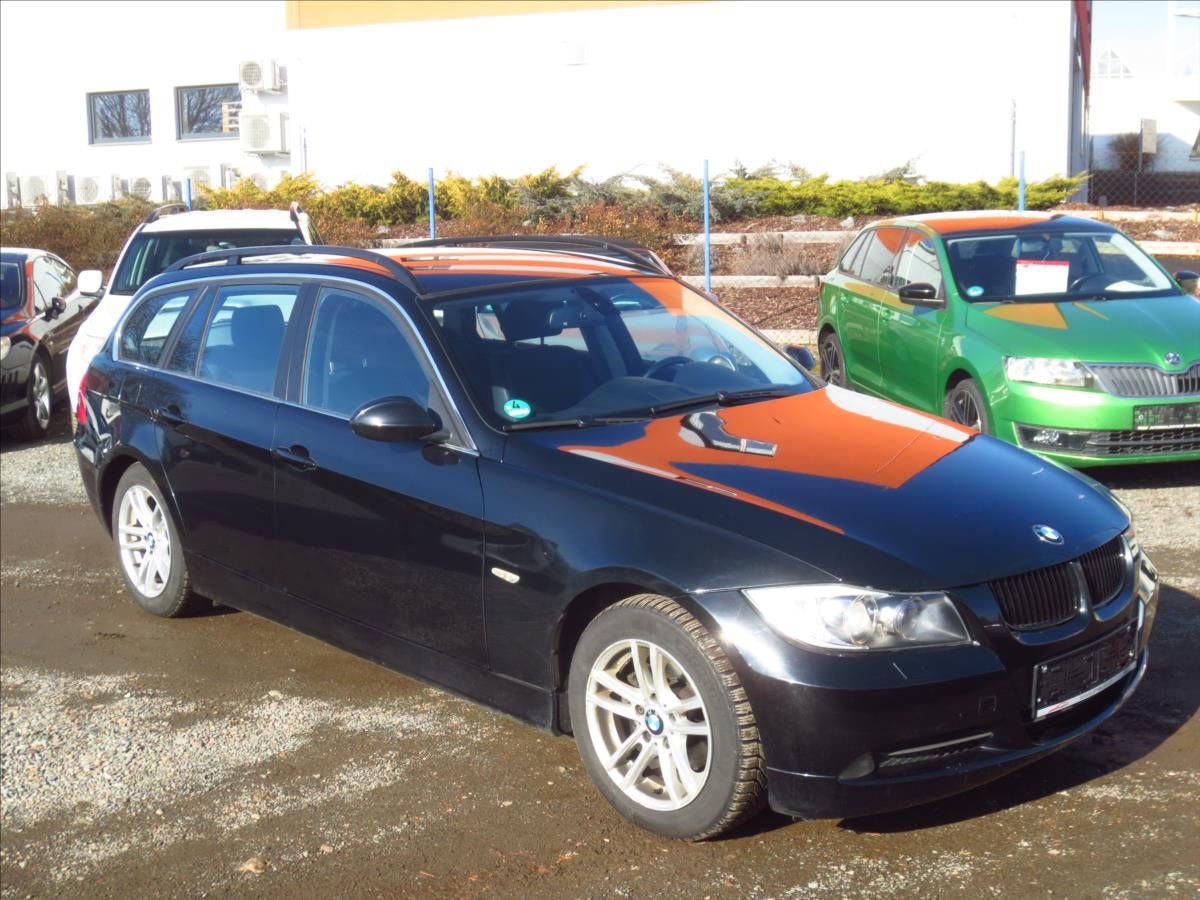 BMW Řada 3, 2,5   N52/160kW/AUT., STK 2028 - fotka 3