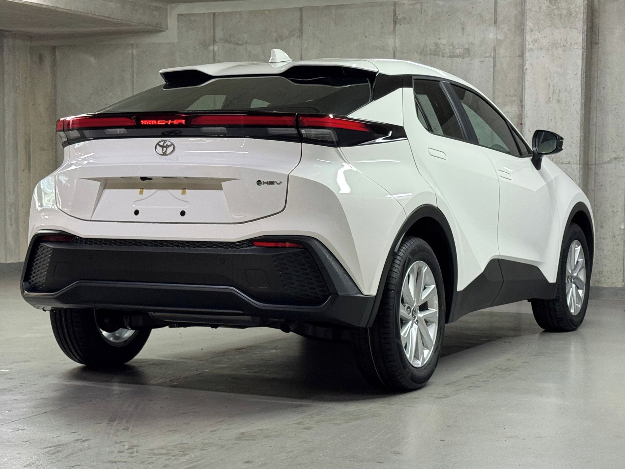 Toyota C-HR, Comfort Business 1.8 Hybrid - fotka 5