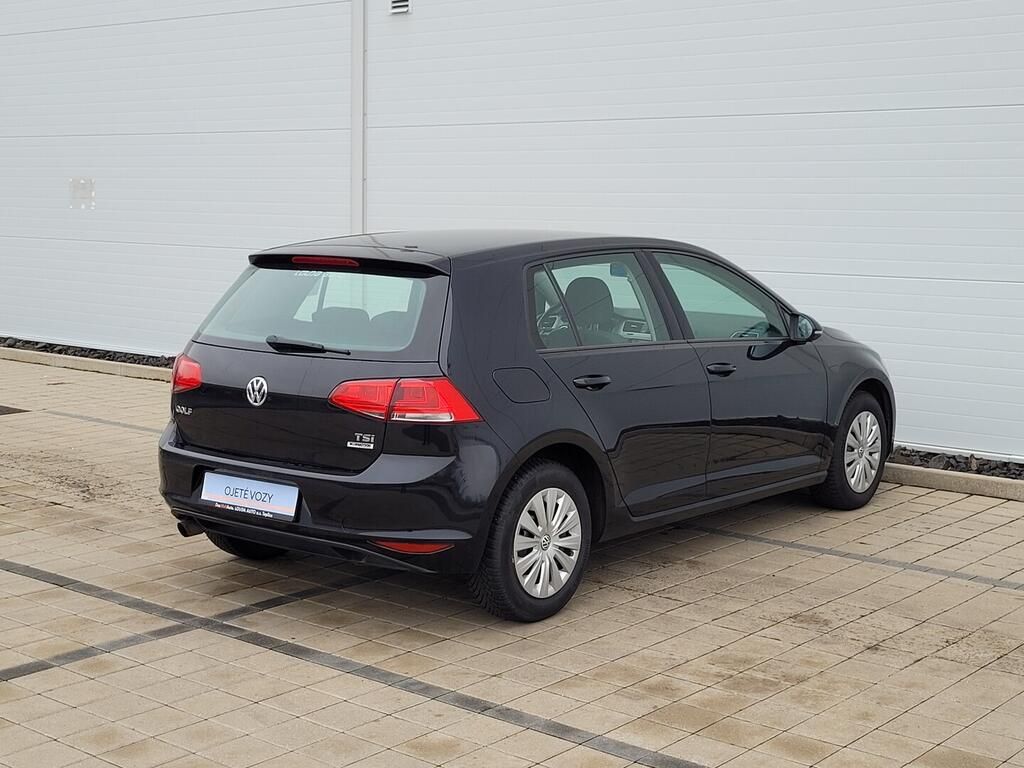 Volkswagen Golf, Comfortline 1.2 TSI 81 kW - fotka 4
