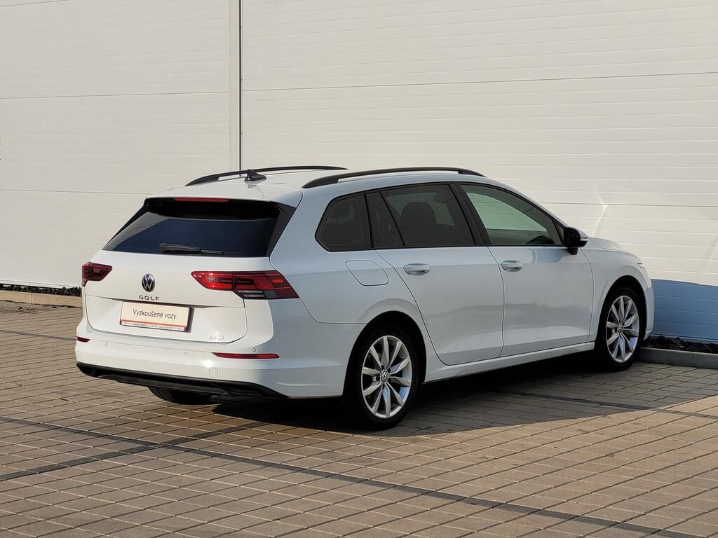 Volkswagen Golf Variant, Life 1.5 TSI 110 kW - fotka 4