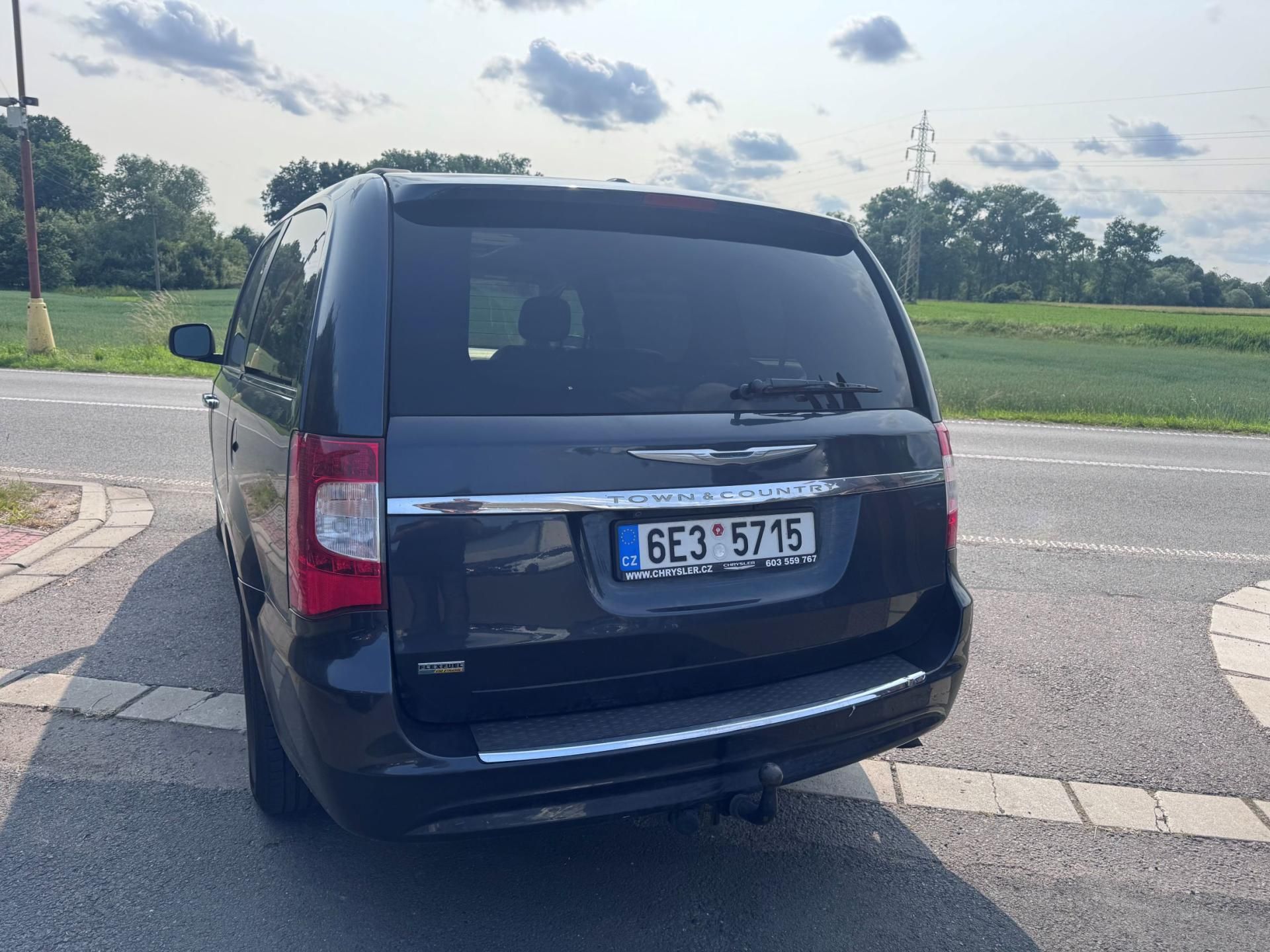 Chrysler Town & Country, 3,6 RT DVD Stown Kůže 2014 - fotka 5