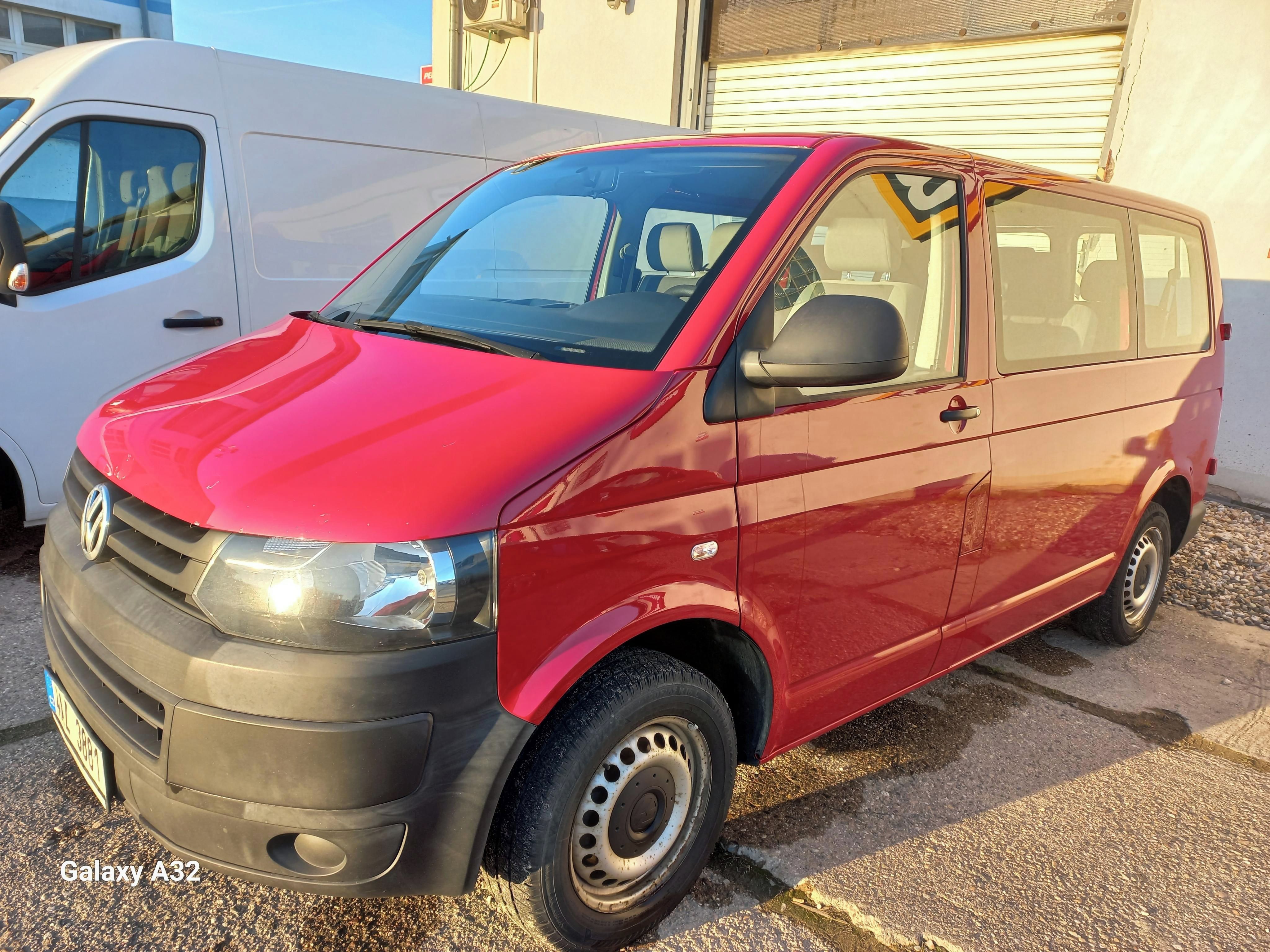 Volkswagen Multivan, VW Multivan, ČR, DPH, 2. maj. - fotka 3