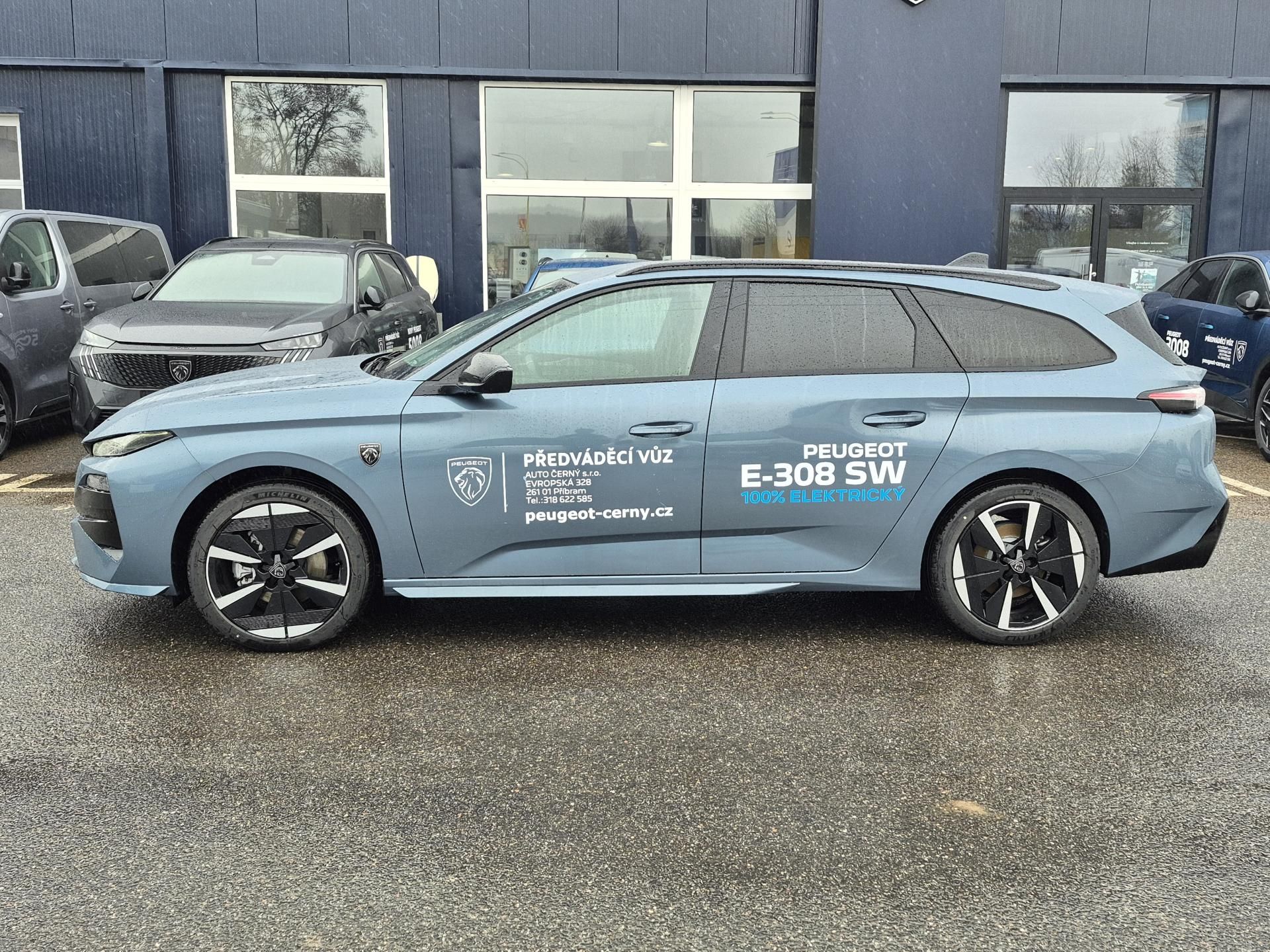 Peugeot 308, SW GT Elektro115 kW/156k 58kWh - fotka 2
