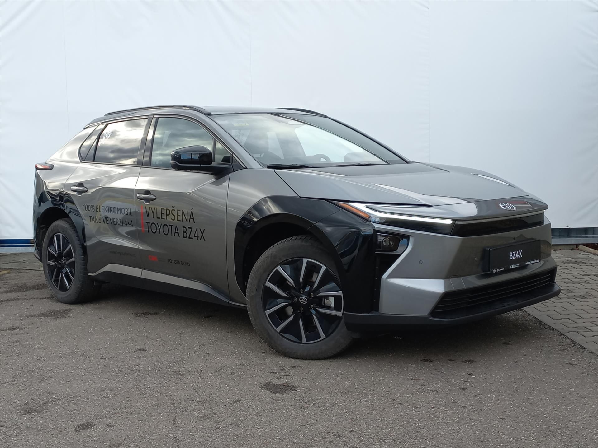 Toyota bZ4X, BEV 73.1 kWh  Style - fotka 4