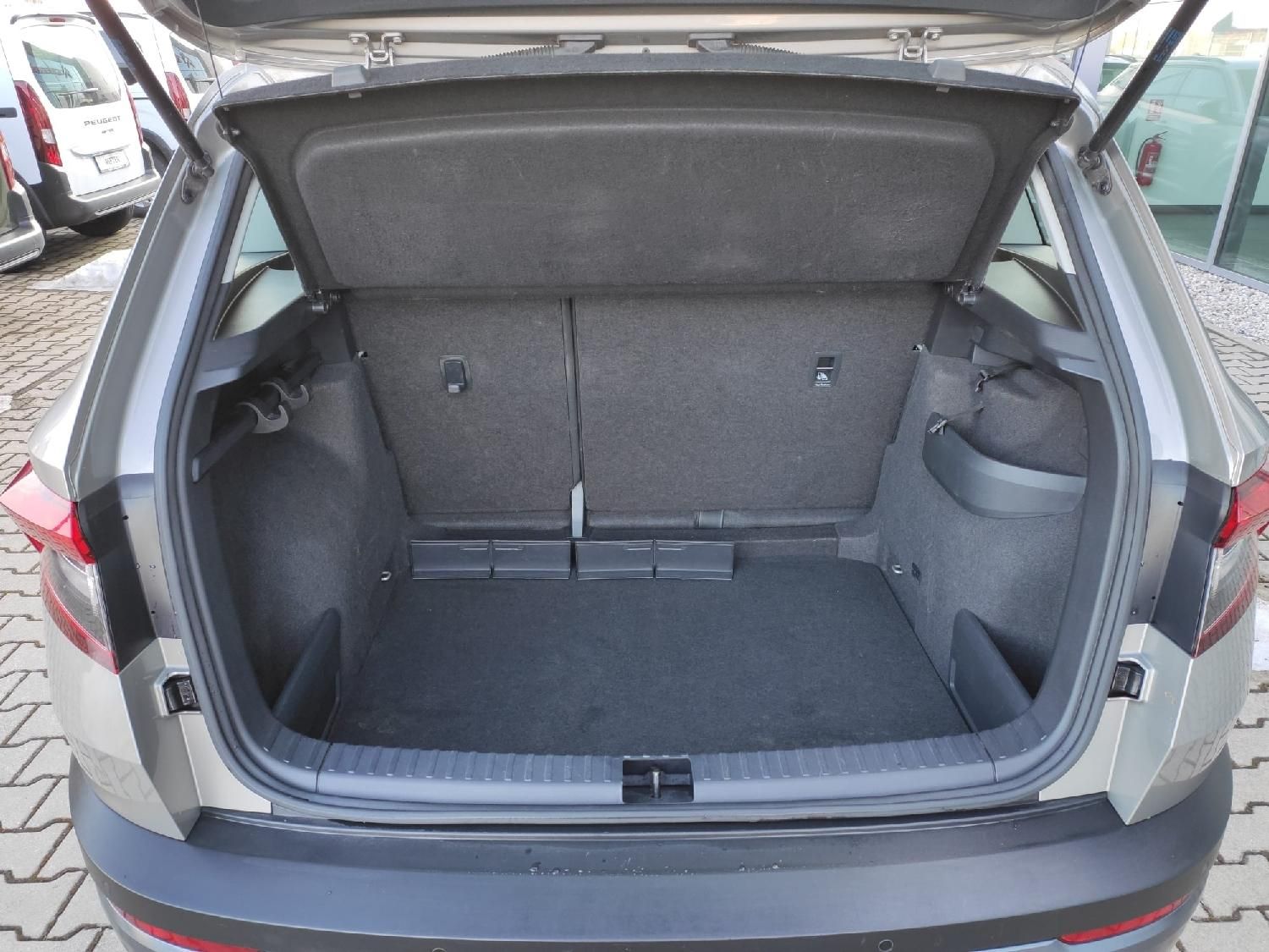Škoda Karoq, Ambition 1.0 TSI 96kW MAN6 TZ - fotka 6