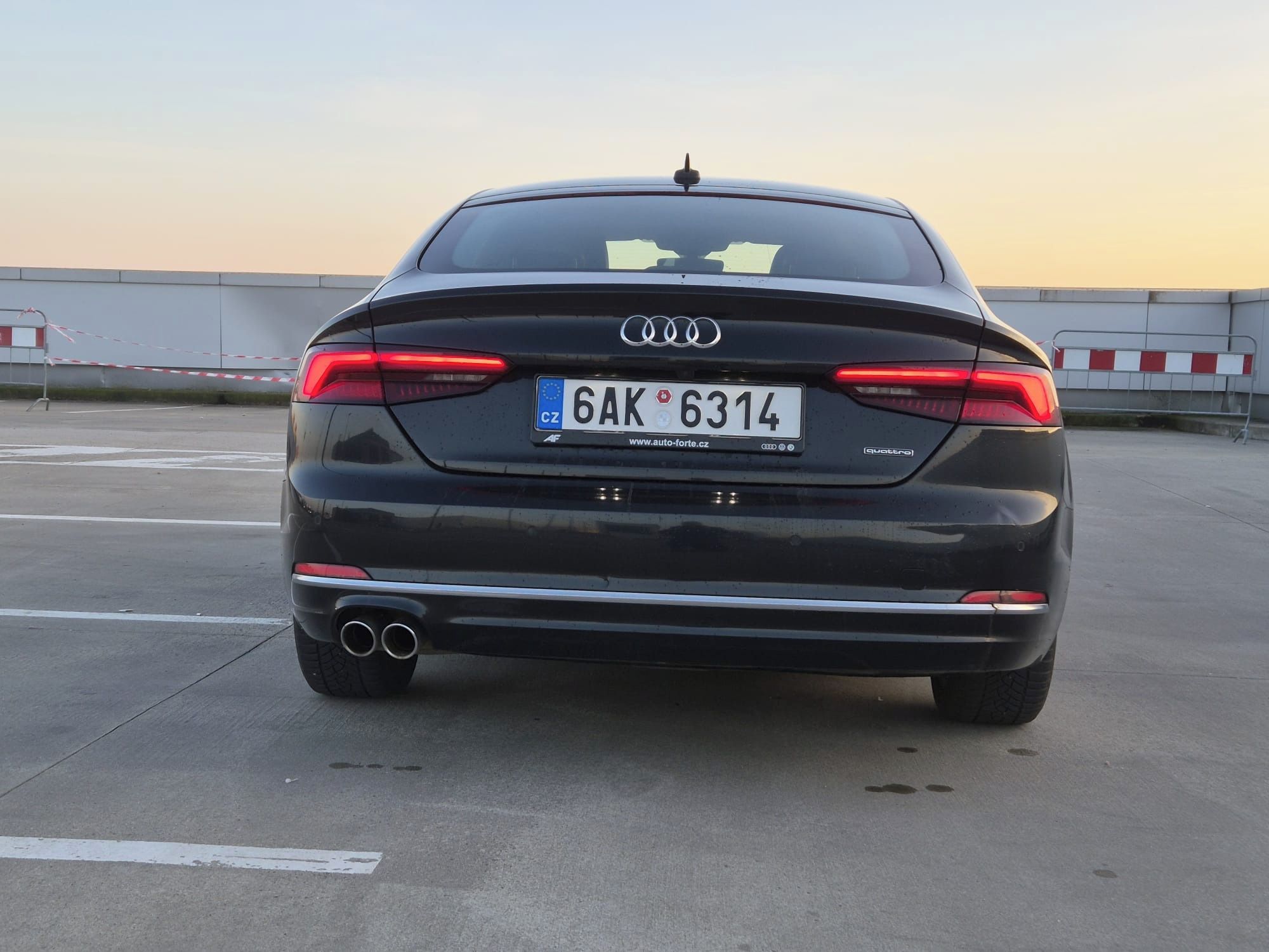 Audi A5, 3.0 TDI / quattro / Sline - fotka 3