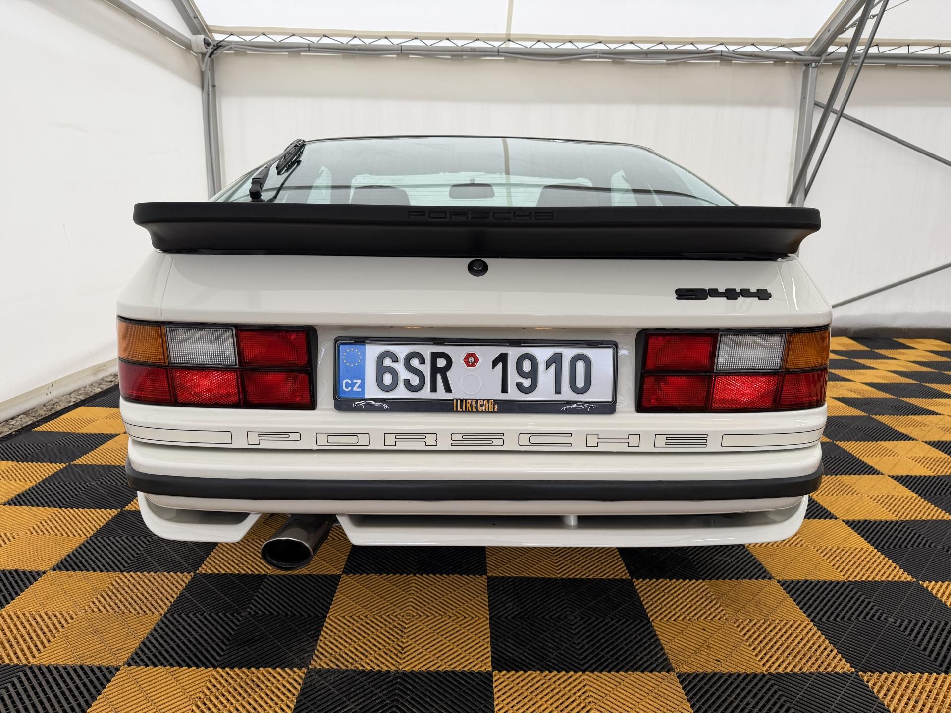 Porsche 944 - fotka 6