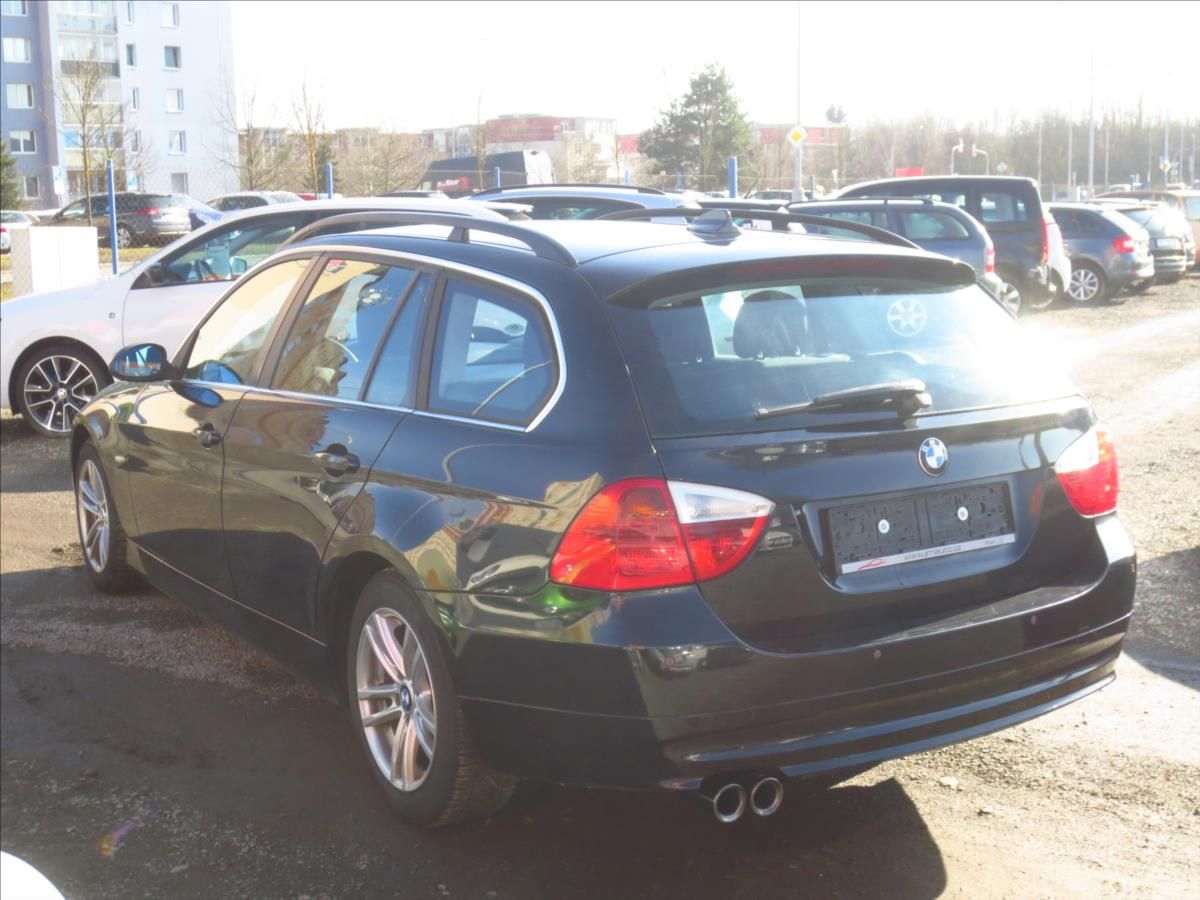 BMW Řada 3, 2,5   N52/160kW/AUT., STK 2028 - fotka 5