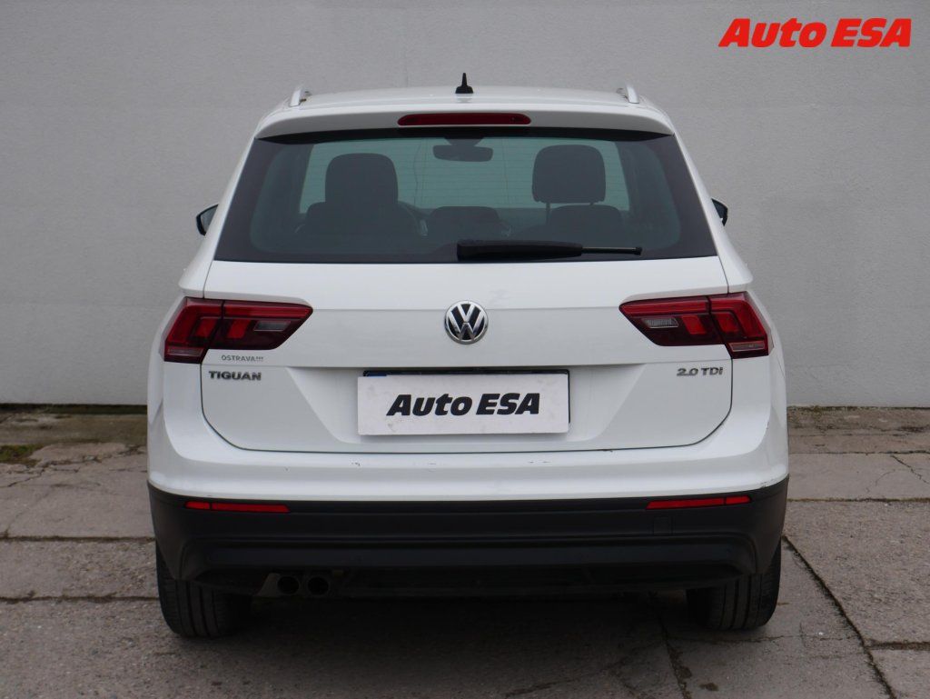 Volkswagen Tiguan, 2.0 TDi,ČR - fotka 5