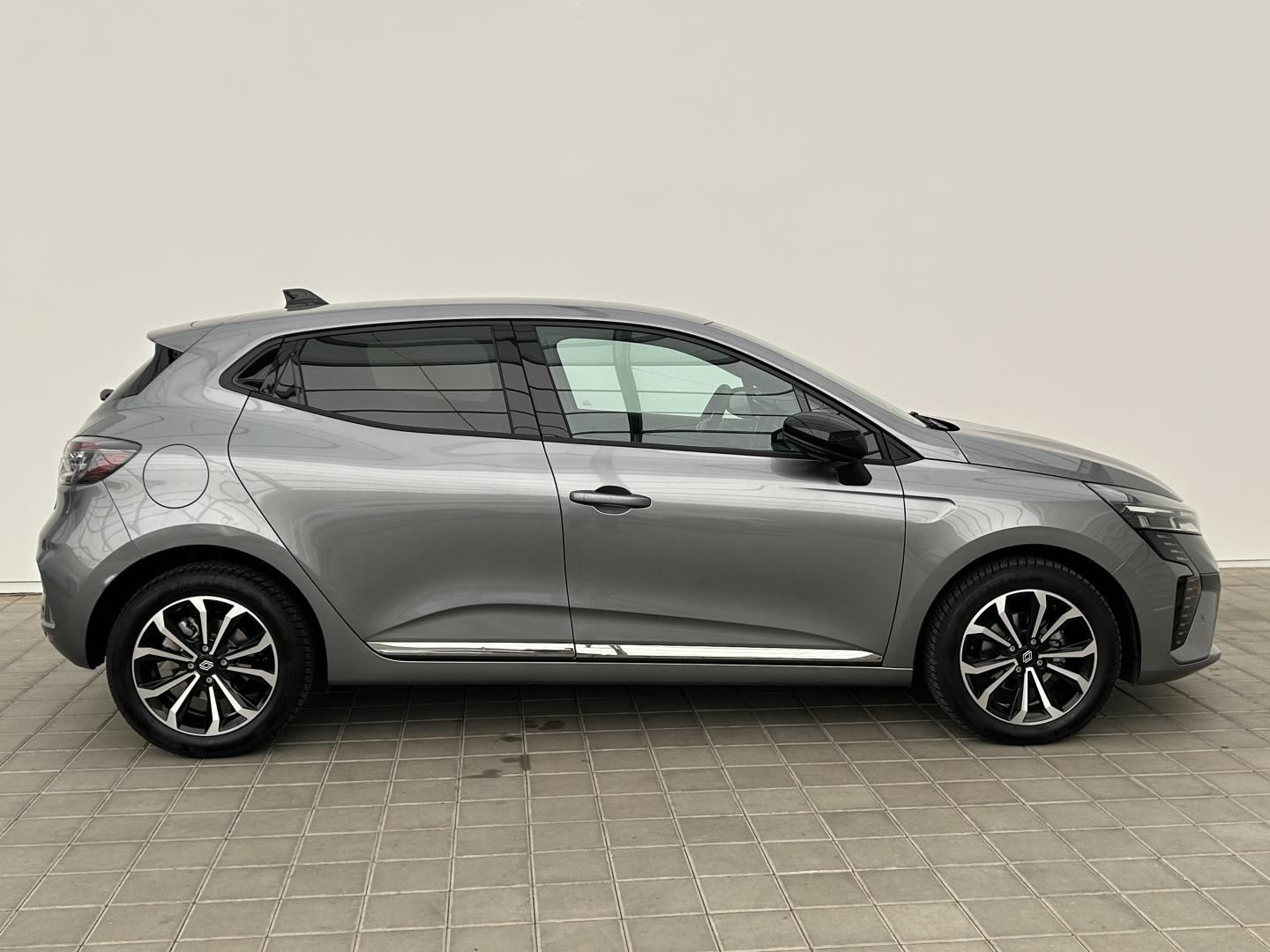 Renault Clio, 1.0TCe 67kW Techno - fotka 4