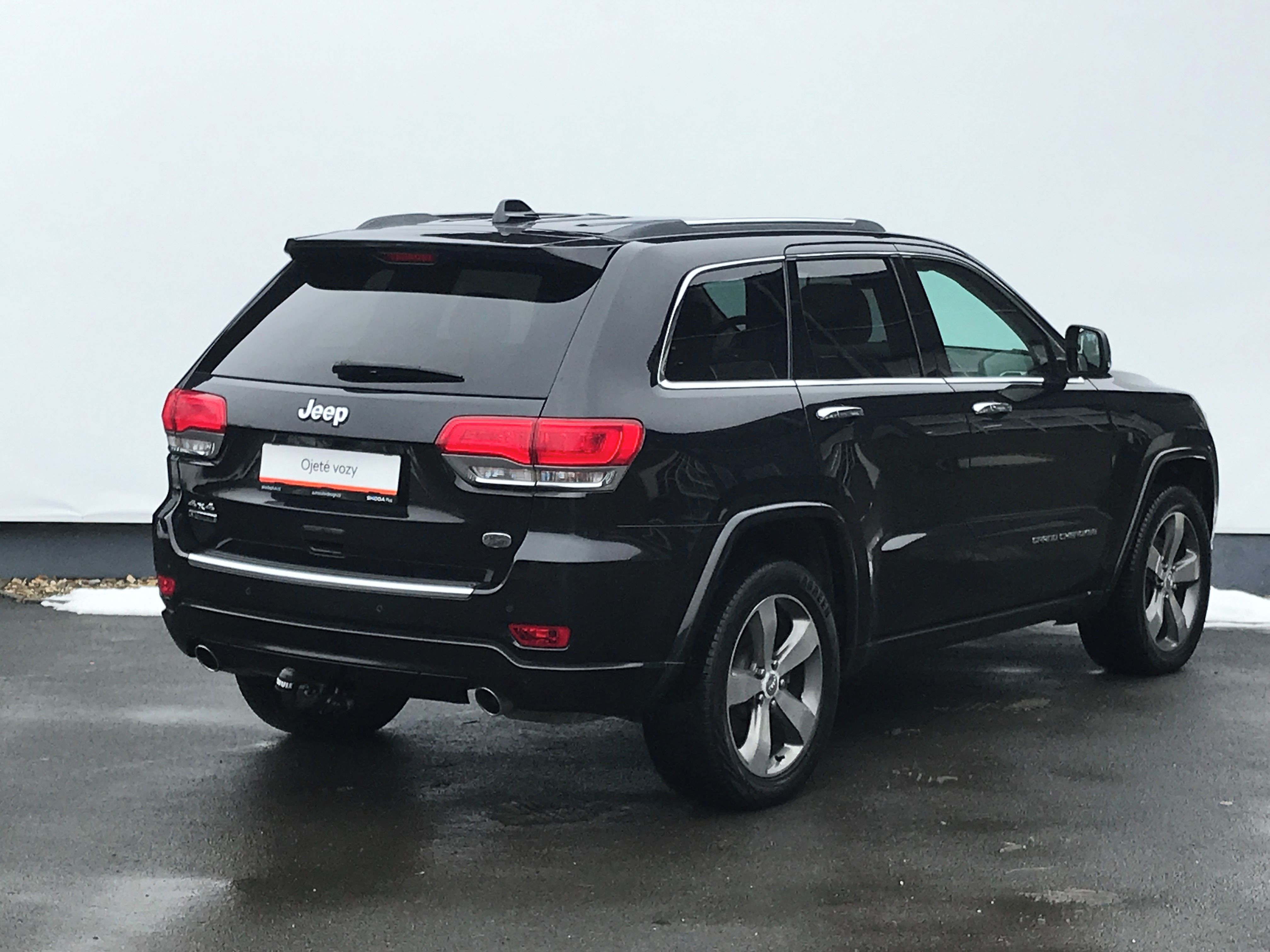 Jeep Grand Cherokee, V6 TDi 184kW 8°AT+TAŽNÉ+VZDUCH - fotka 2