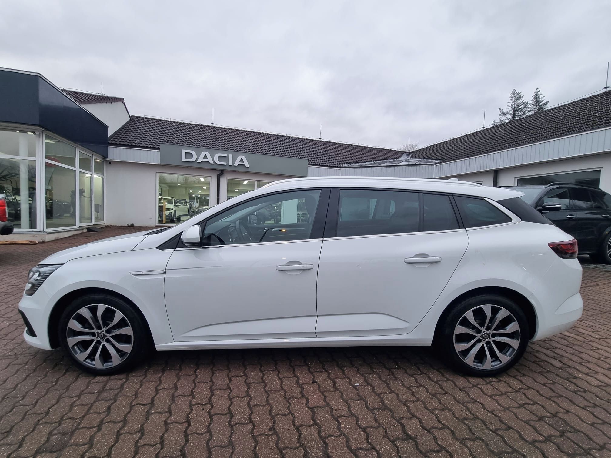 Renault Mégane, Techno 1.3 TCe 140 EDC - fotka 4