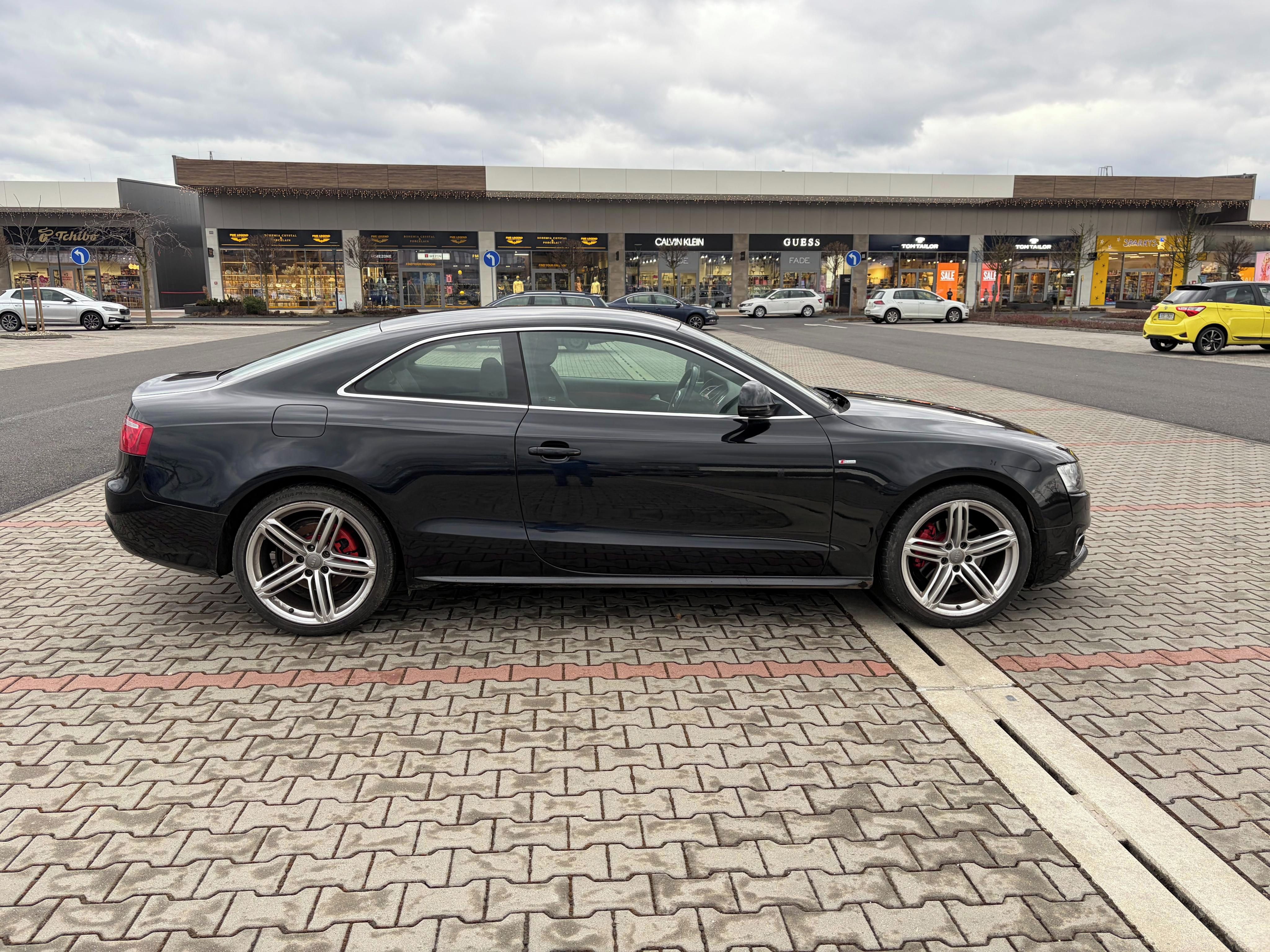 Audi A5, 2.0 TFSi 132kw S-line koup. ČR - fotka 2