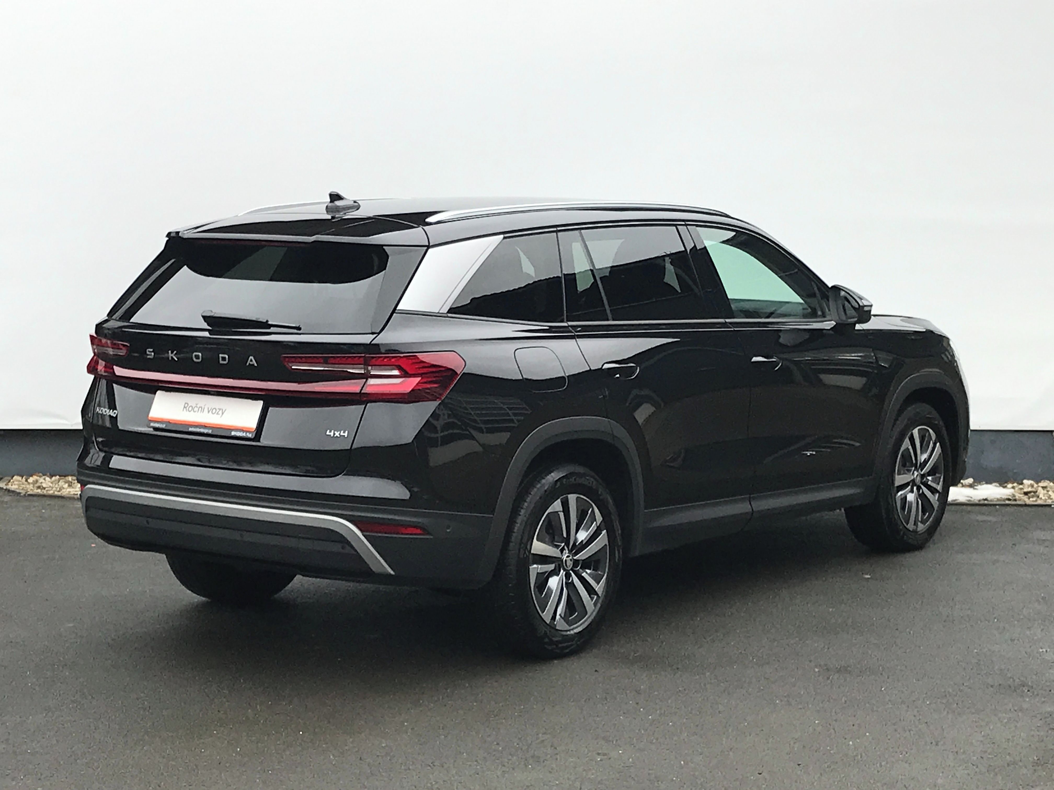 Škoda Kodiaq, 4x4 TDi 142kW 7°DSG MATRIX+NAV - fotka 2