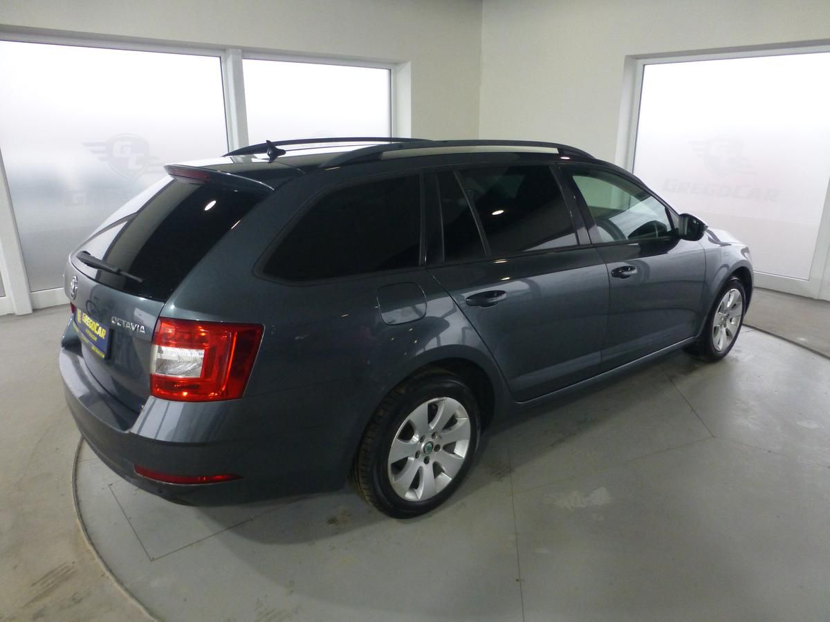 Škoda Octavia, 2,0TDI*NAVIGACE**ALU**PARK.S - fotka 5