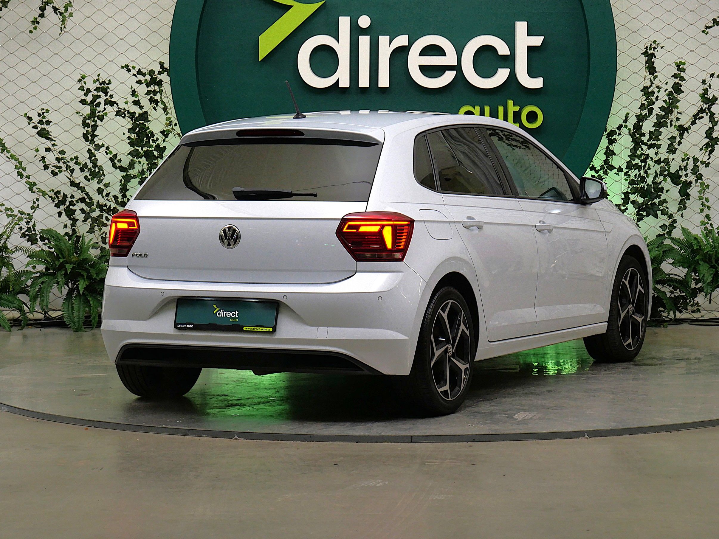 Volkswagen Polo, 1.0 TSI 85 kW Highline - fotka 2