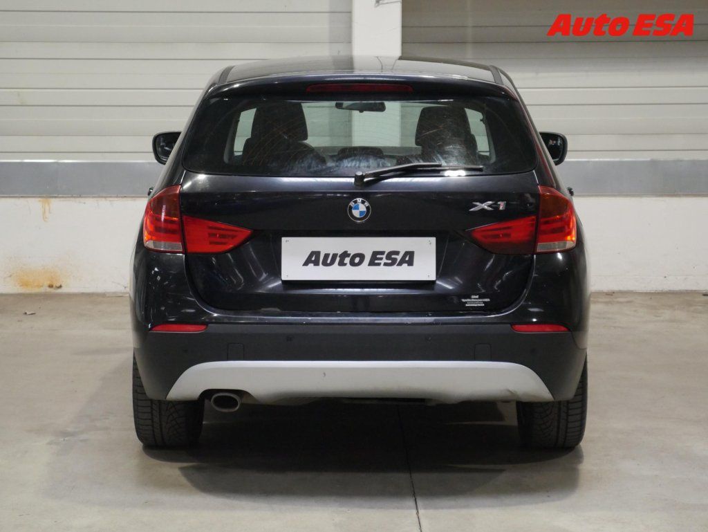 BMW X1, 2.0 D xDrive 18d,AC - fotka 5