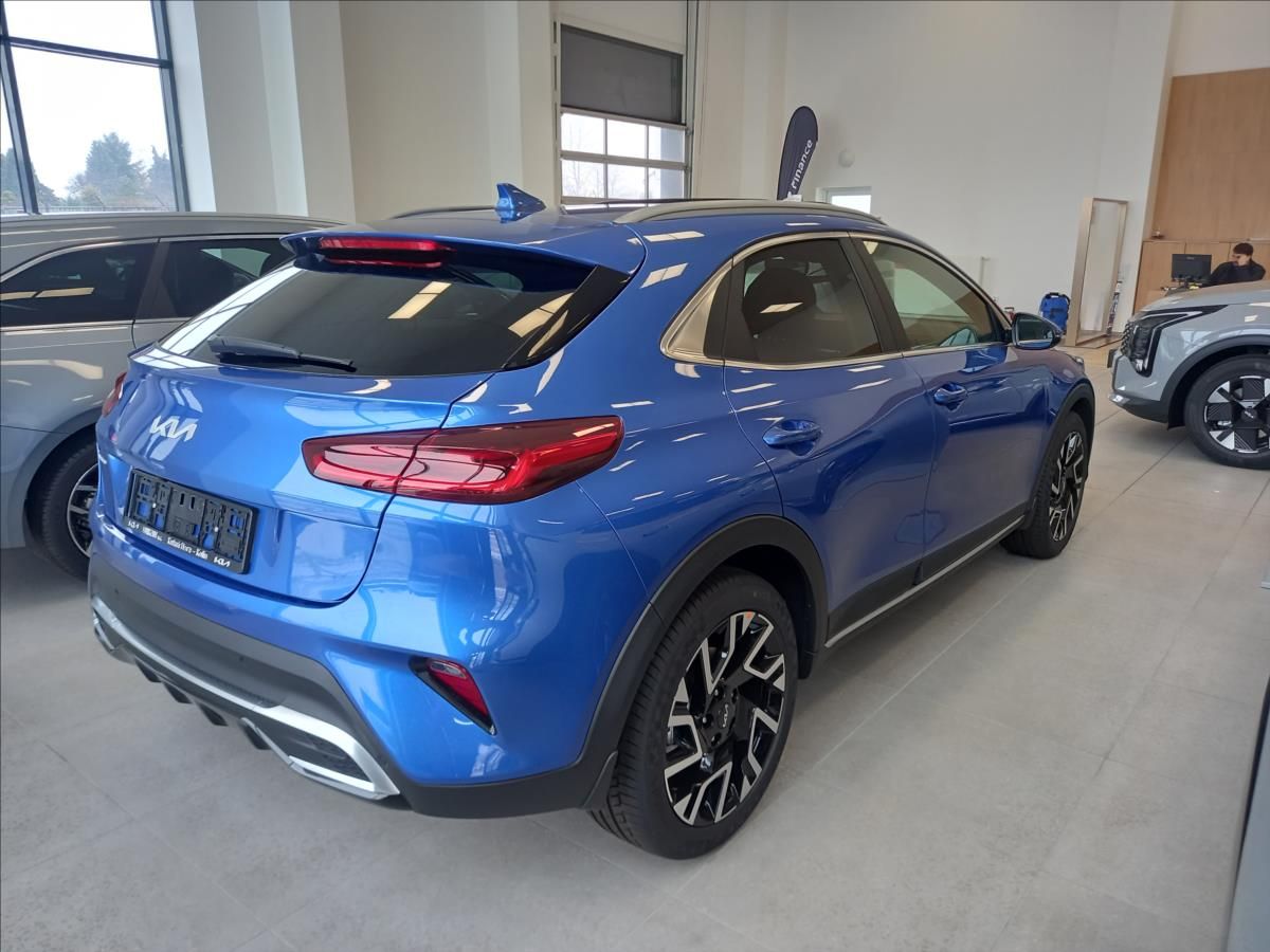 Kia XCee´d, 1,6 T-GDi 7DCT EXCLUSIVE - fotka 5