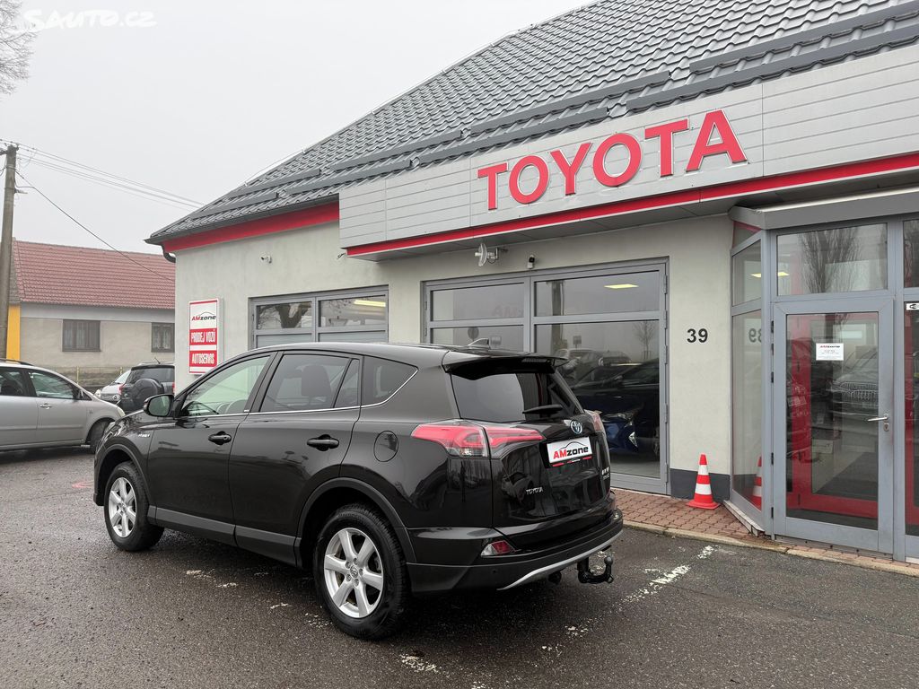 Toyota Rav4, fotka 9