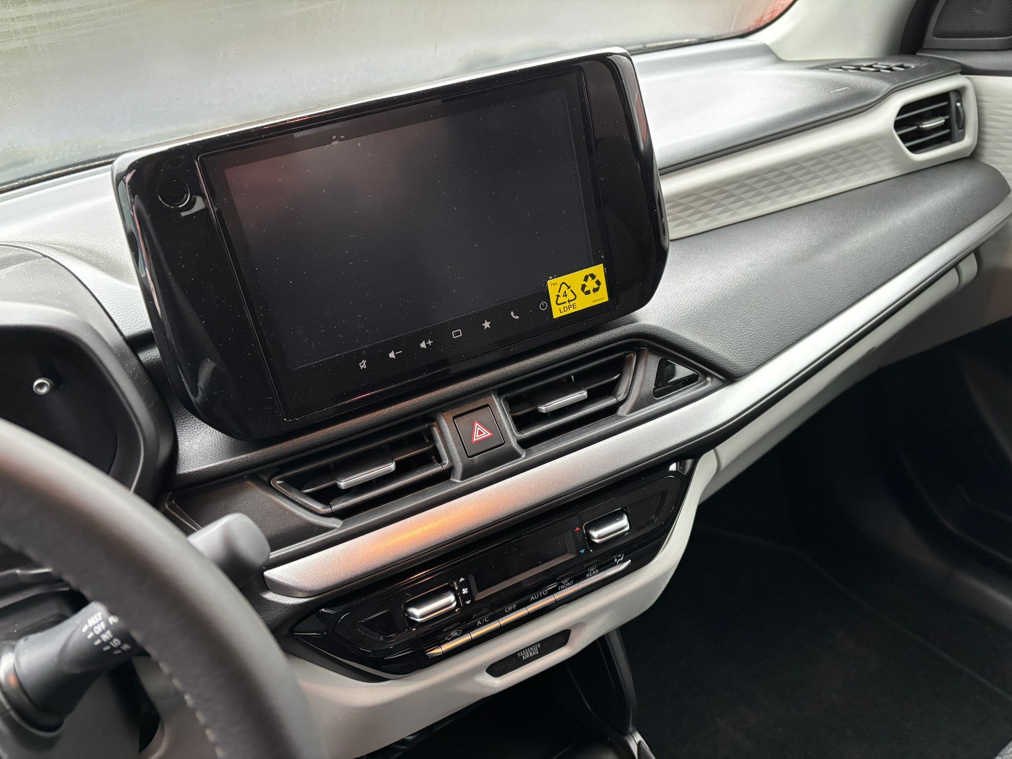 Suzuki Swift, 1,2 Elegance AllGrip Hybrid - fotka 4
