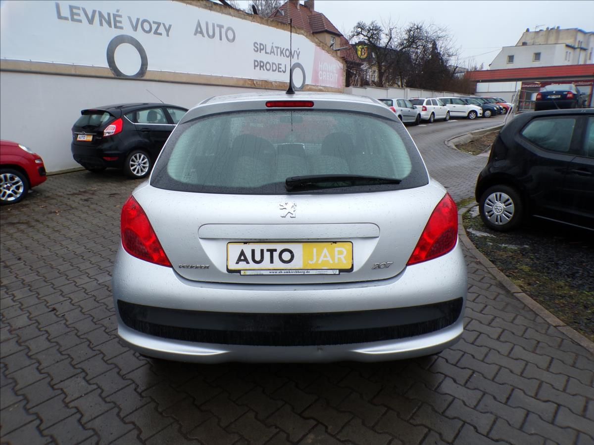Peugeot 207, 1,4 16V  KLIMA - fotka 6