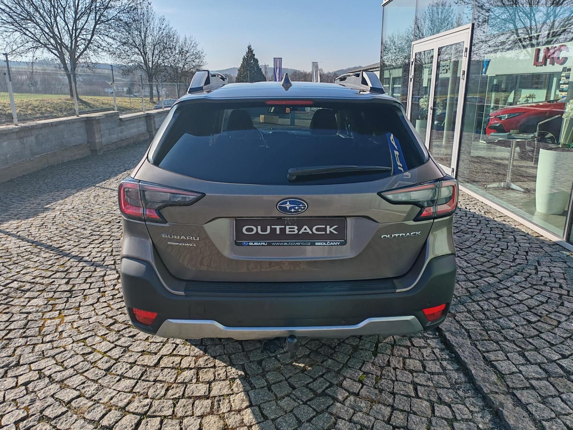 Subaru Outback, 2.5i Touring - komisní prodej - fotka 5