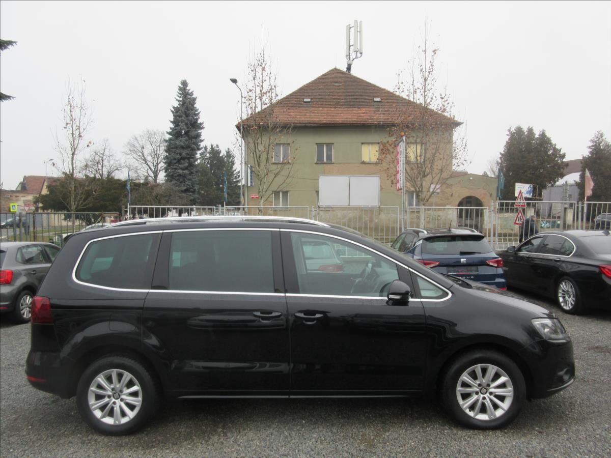 Seat Alhambra, 2,0 TDI DSG 7Míst Xenon Style - fotka 4