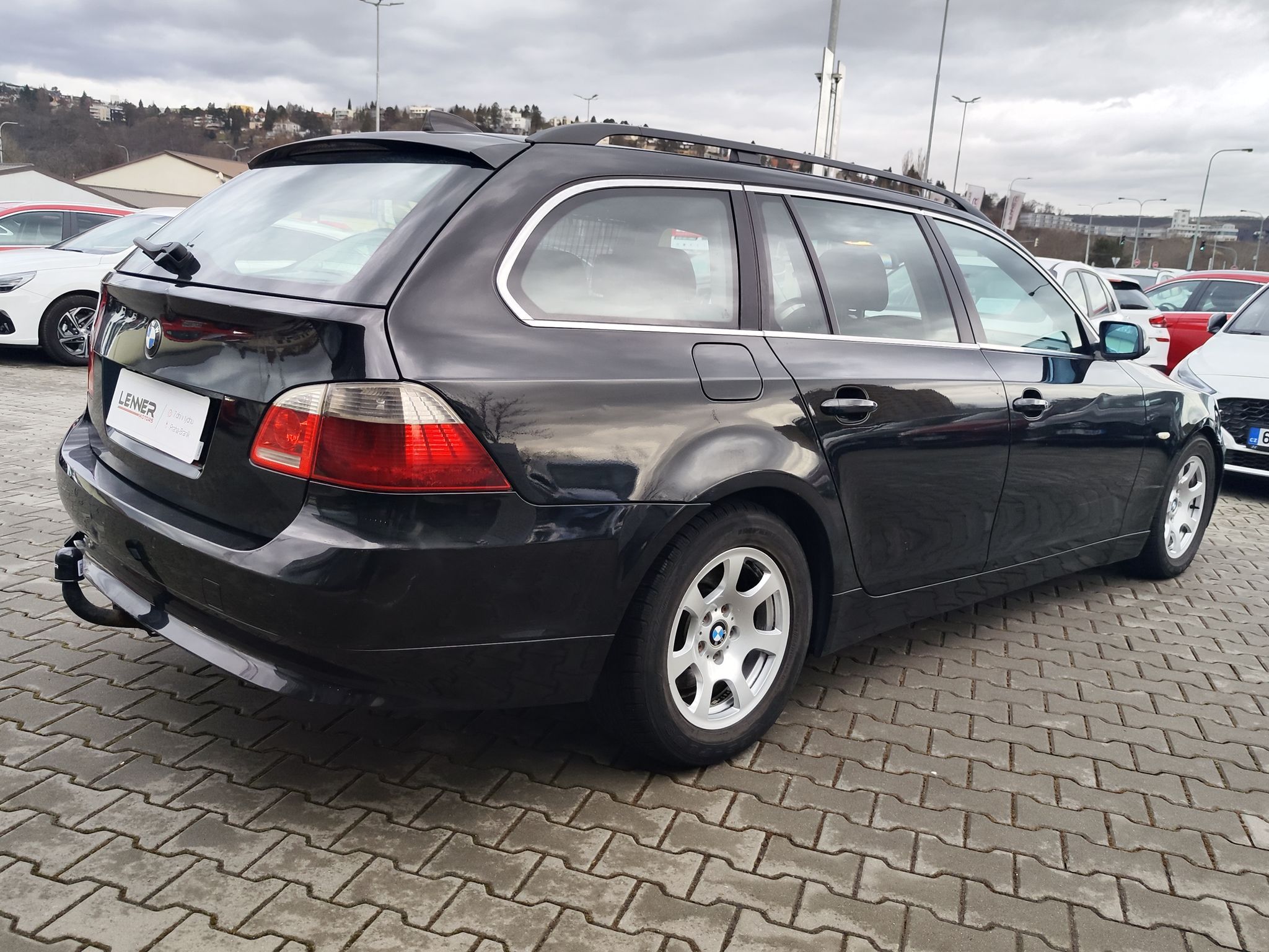 BMW Řada 5, 525D/130kW - fotka 5