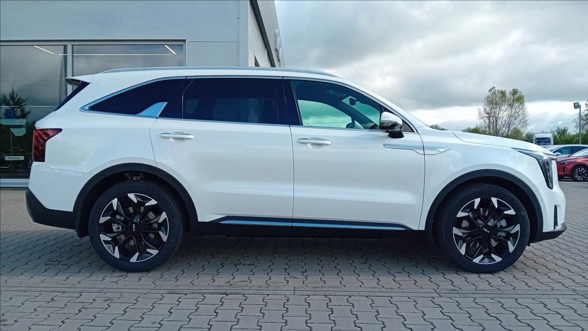 Kia Sorento, 2,2 Sorento 7P CRDi DCT 4x4TOP - fotka 2