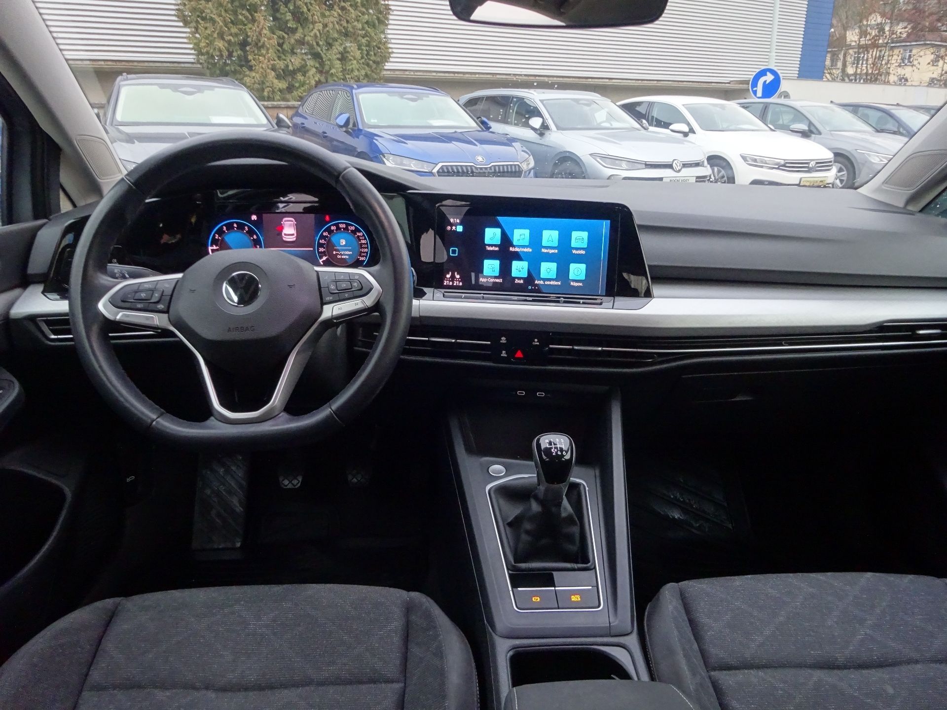 Volkswagen Golf, Life  1,0TSi /81kW - fotka 5