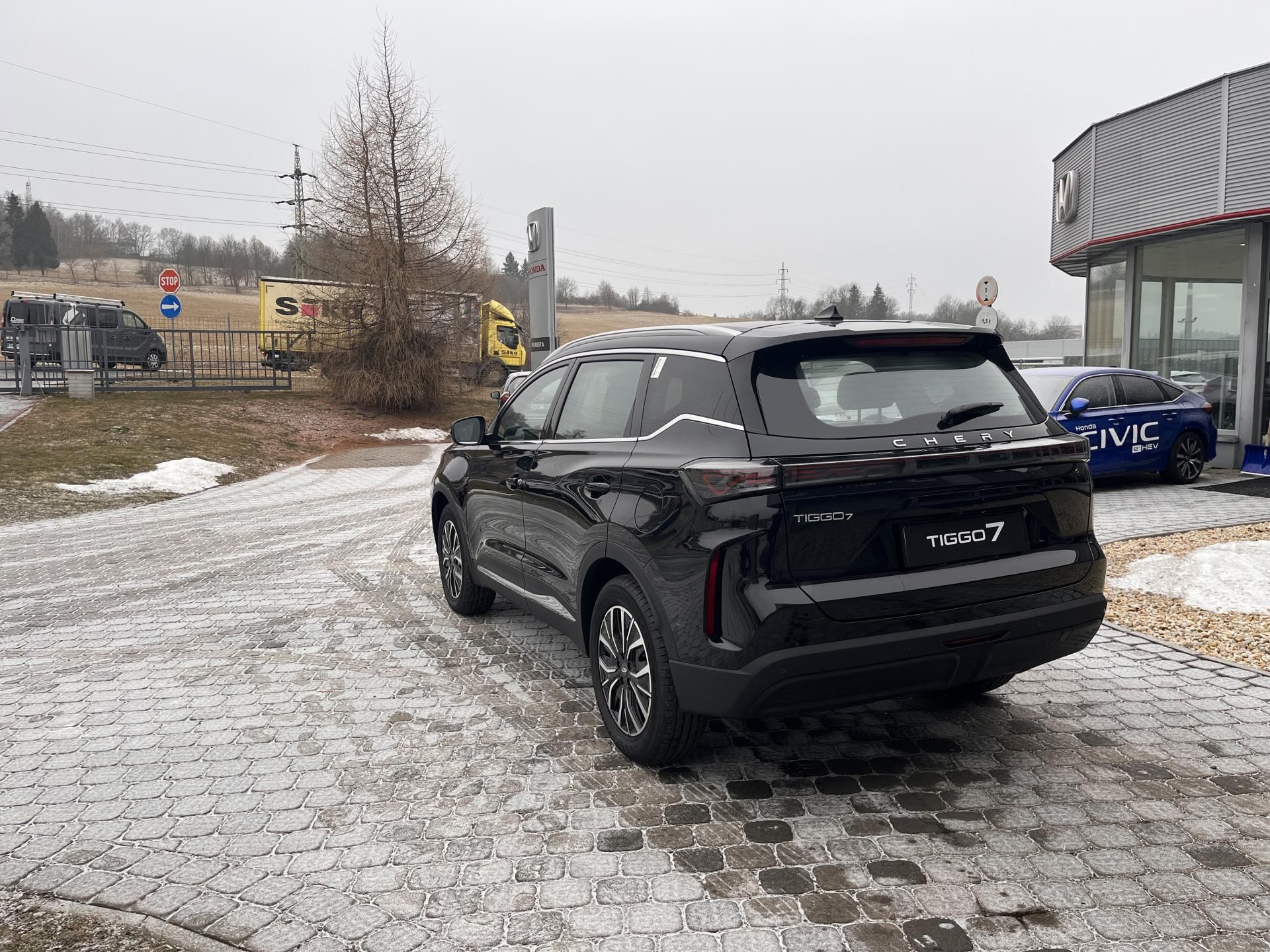 Chery Tiggo 7, 1,6 ICE LUXURY !AKCE PB! - fotka 4
