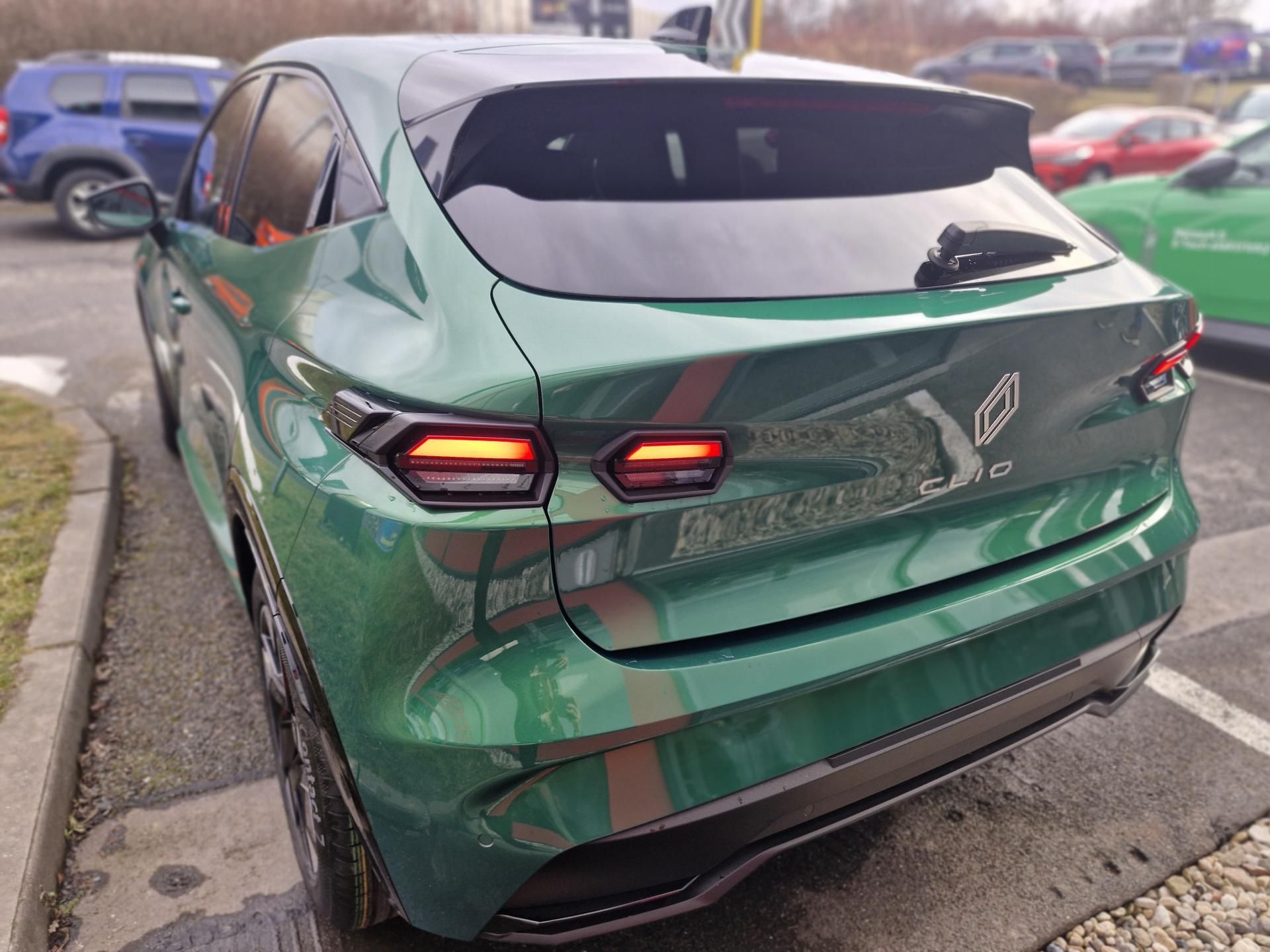 Renault Clio, techno E-Tech full hybrid 160 - fotka 5