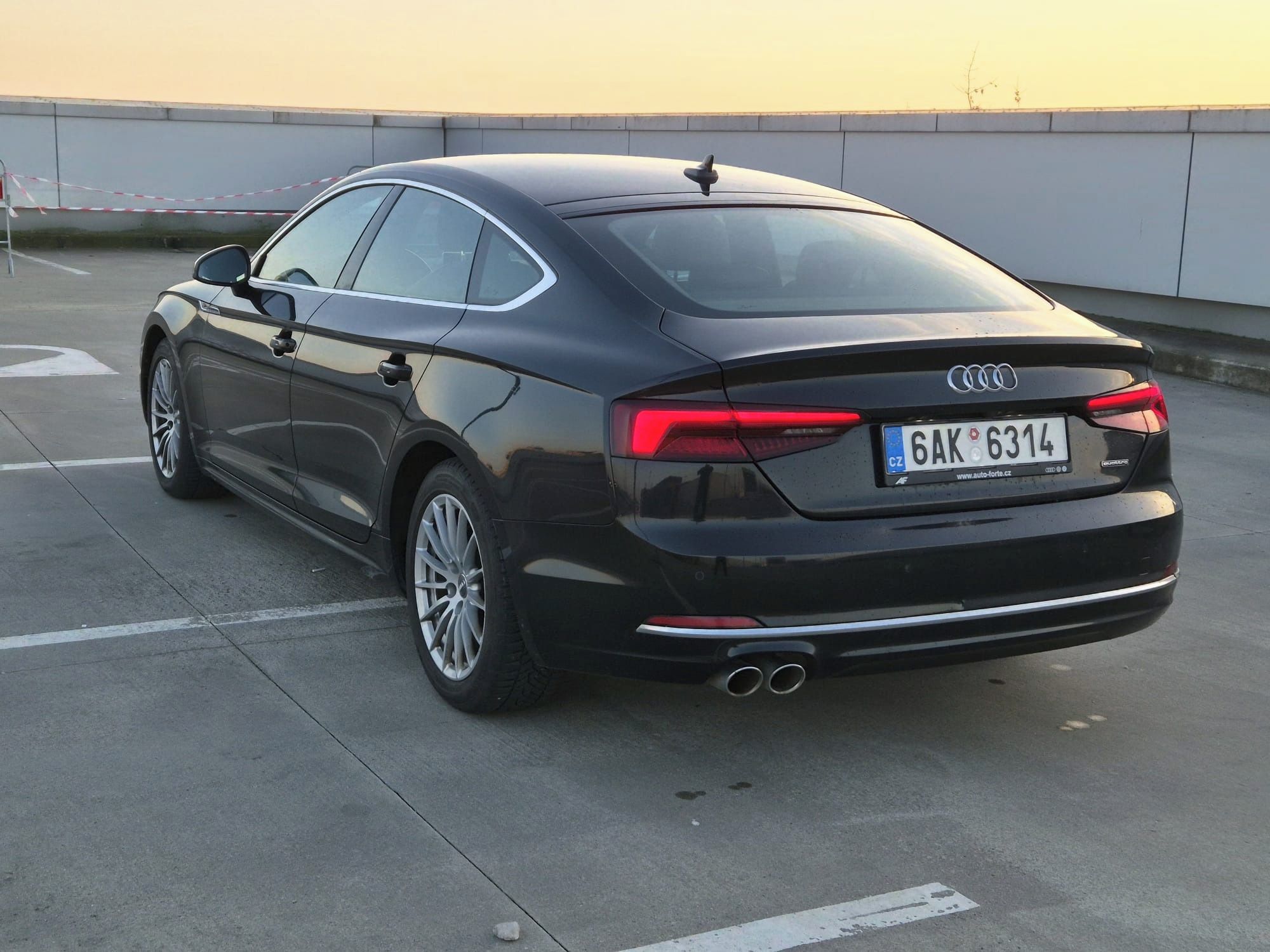 Audi A5, 3.0 TDI / quattro / Sline - fotka 5