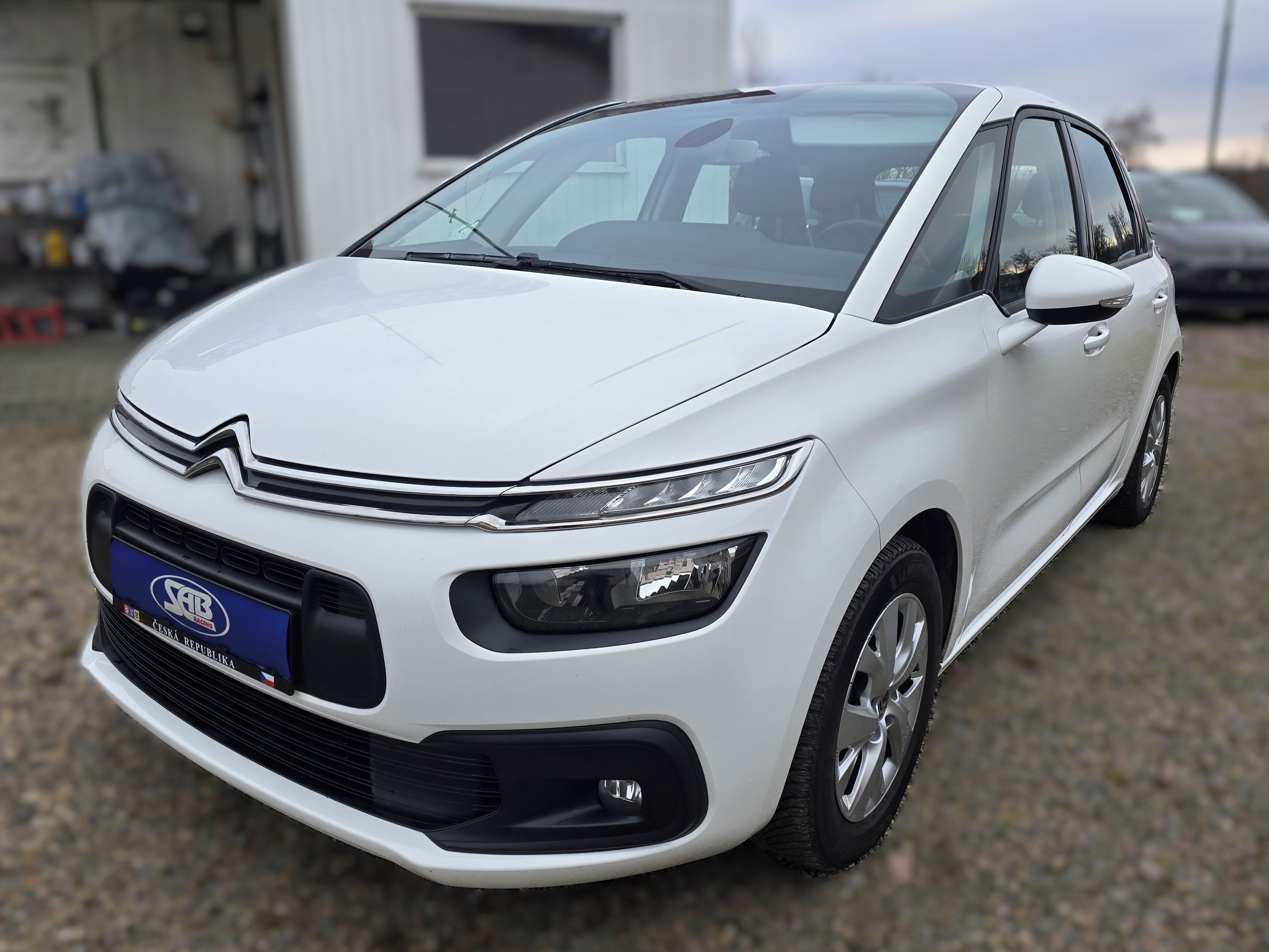 Citroën C4 SpaceTourer, 1,2i 130 S&S  AT 8°zálohováno - fotka 2