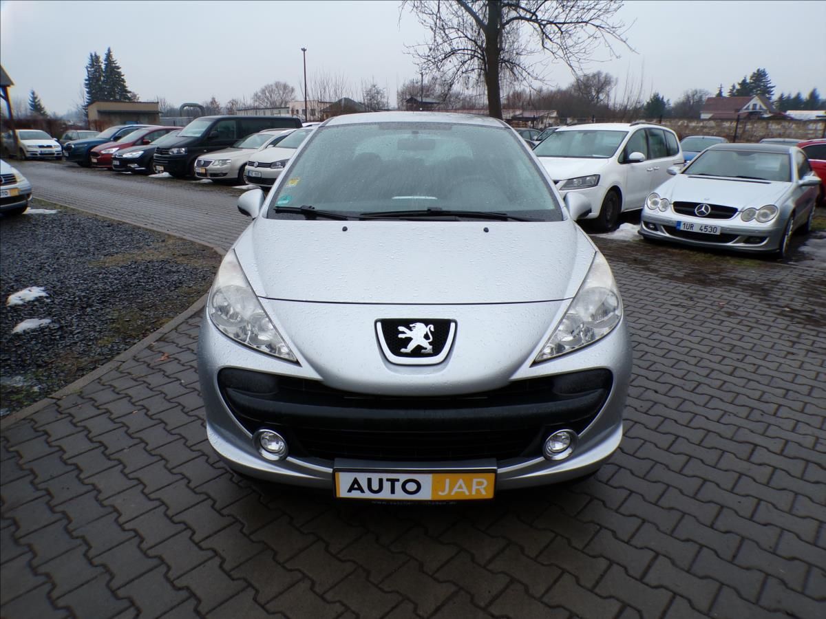 Peugeot 207, 1,4 16V  KLIMA - fotka 3
