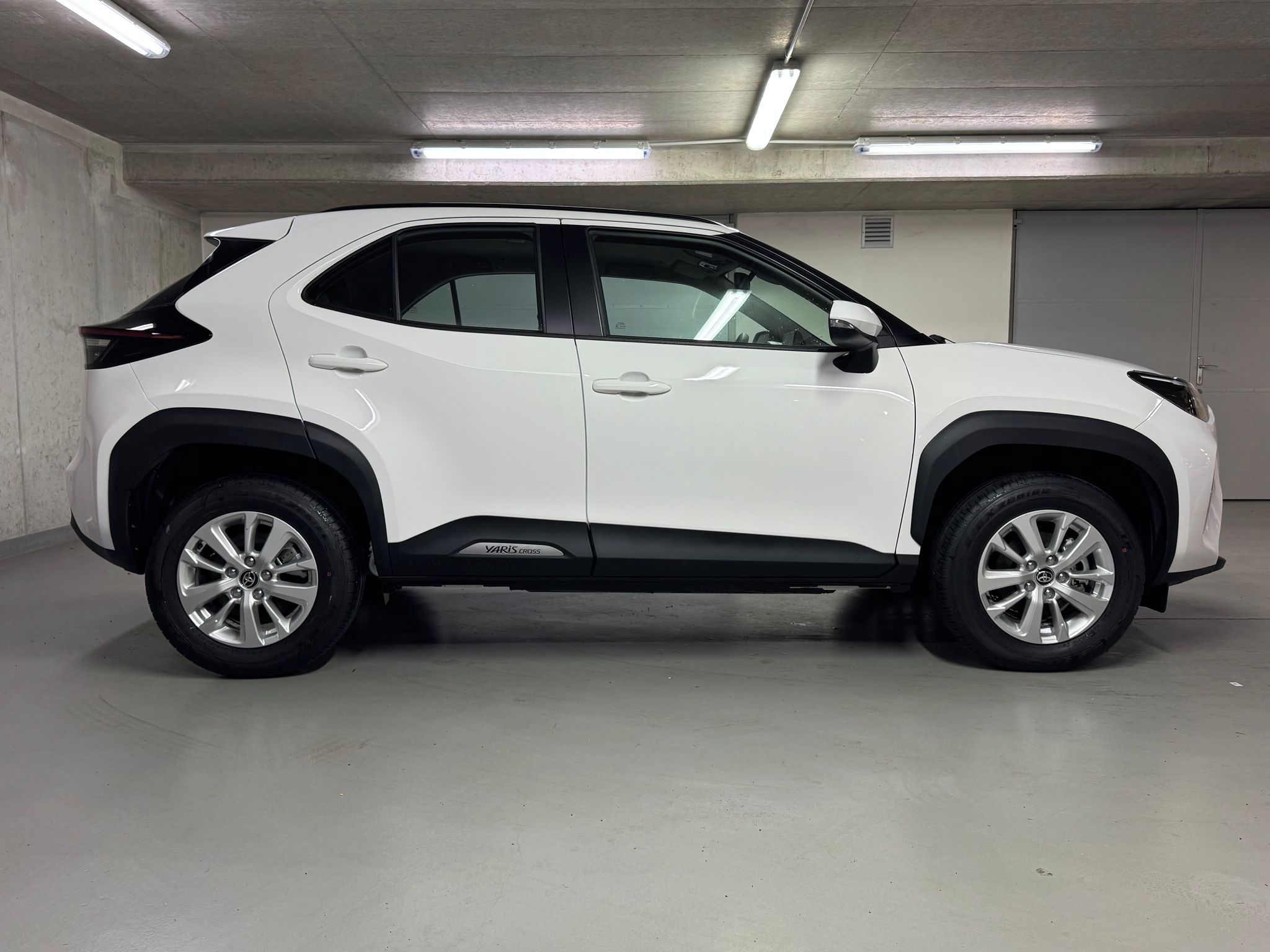 Toyota Yaris Cross, COMFORT 1.5 Hybrid FWD 116k - fotka 4