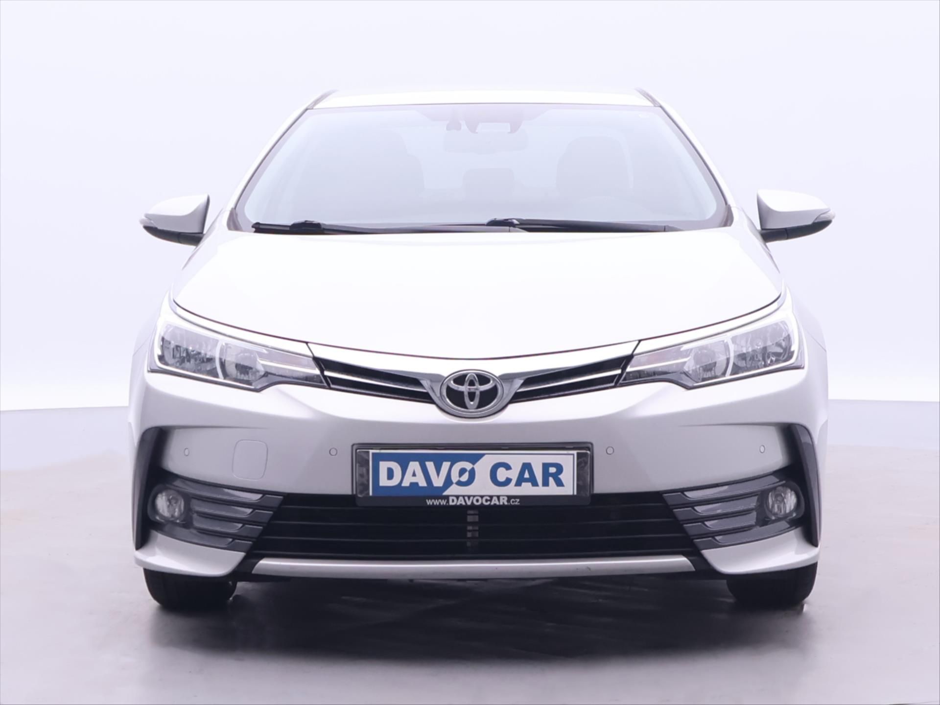 Toyota Corolla, 1,6 VVT-i 97kW 1.Maj CZ Serv.k - fotka 2