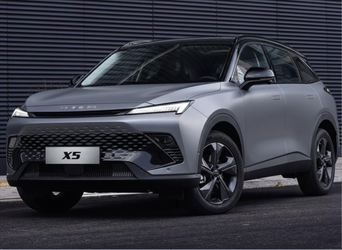 BAIC X5, 1,5 4x2  1.5T+7DCT