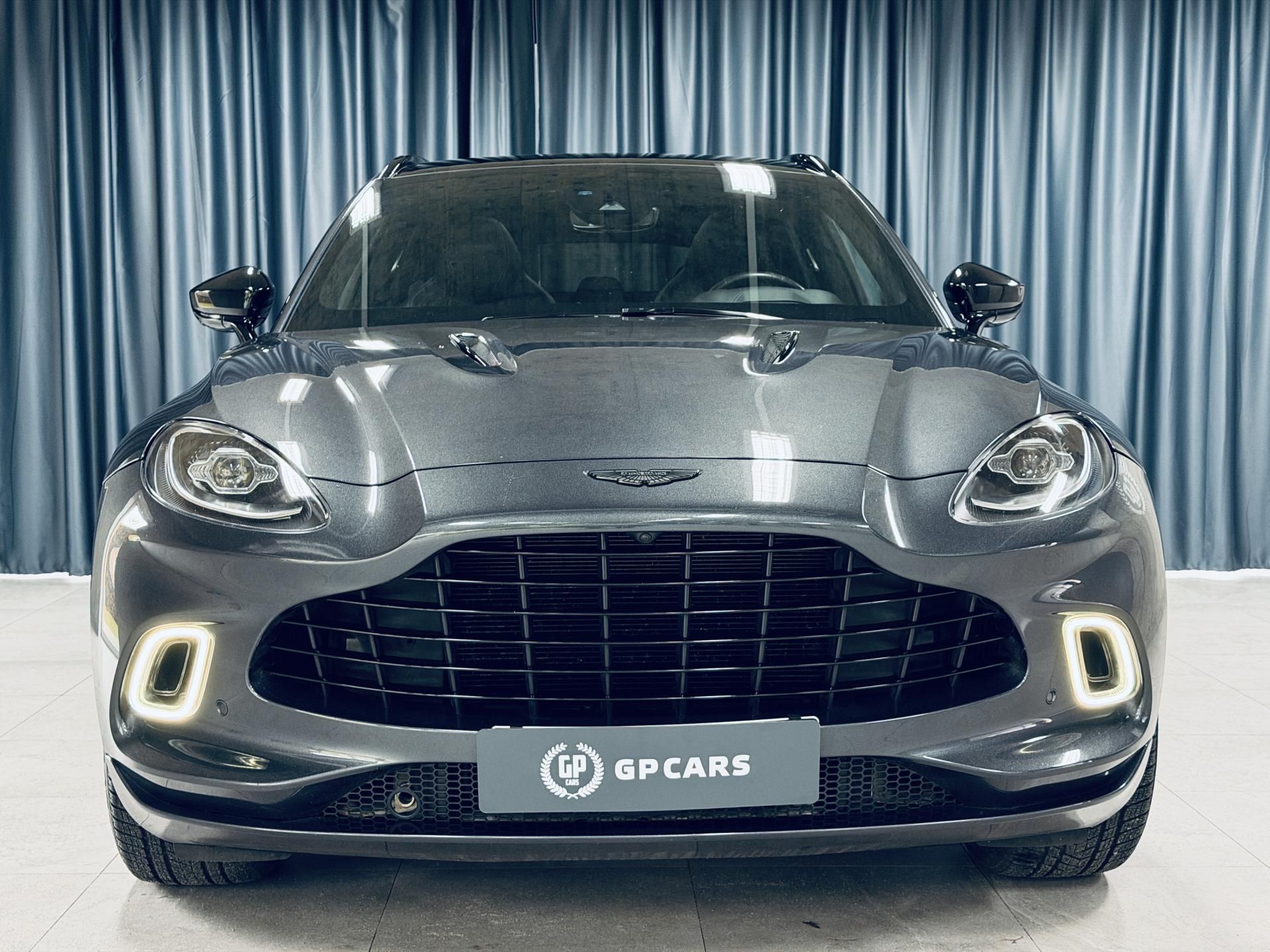 Aston Martin DBX, 550*AIR*XENON.GREY*TOP - fotka 2