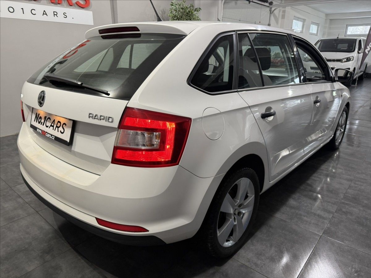 Škoda Rapid, 1,2   TSI 63KW KENWOOD KLIMA - fotka 5