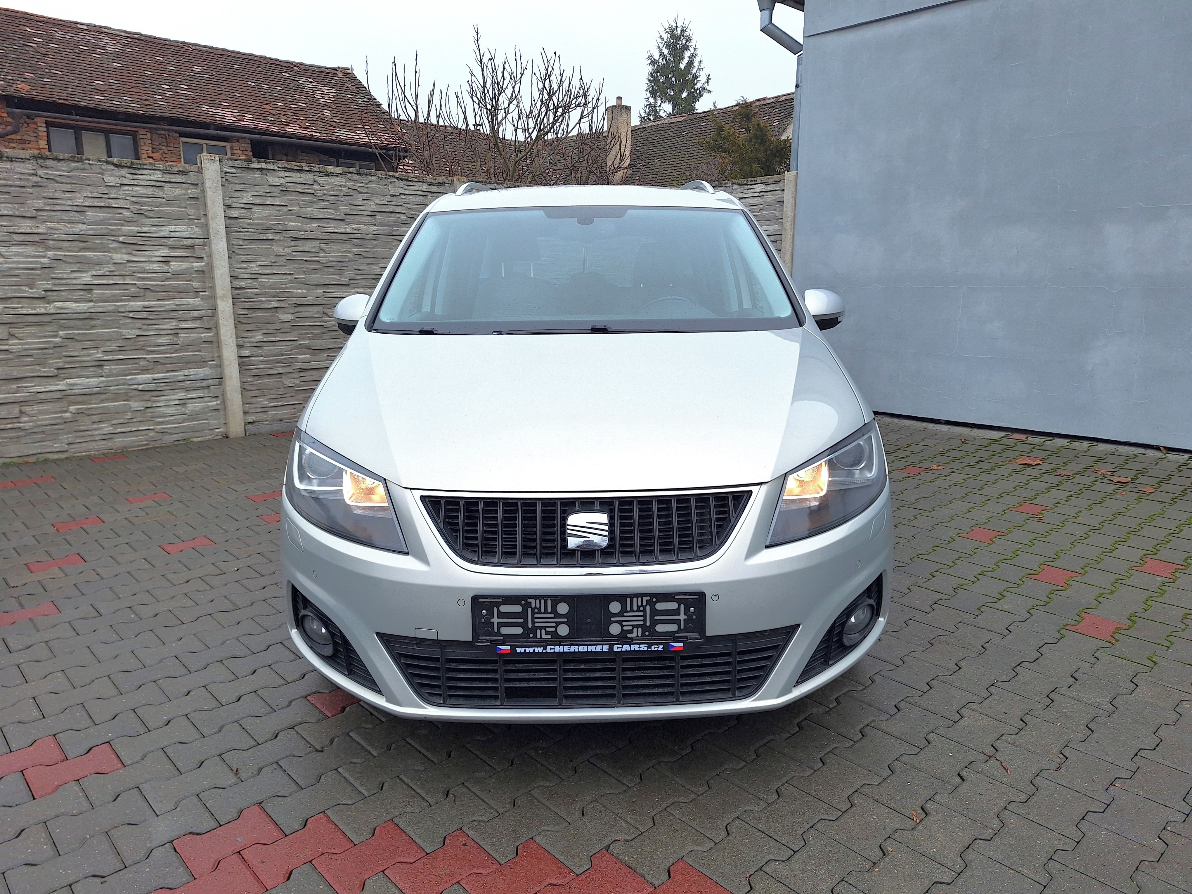Seat Alhambra, 2,0TDI,103kW,DSG,plný servis - fotka 3