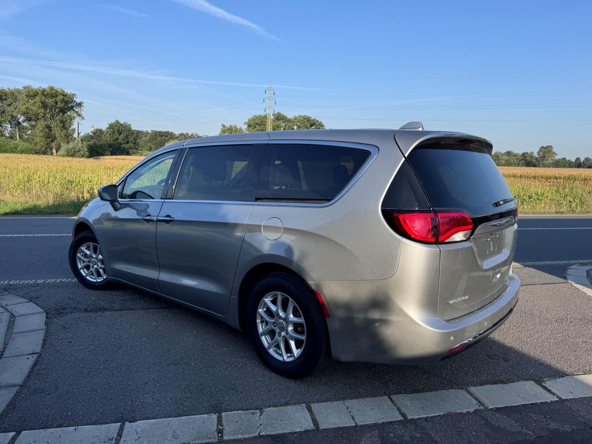 Chrysler Pacifica, 3,6 RU Čocka Adapttemp 2020 - fotka 3