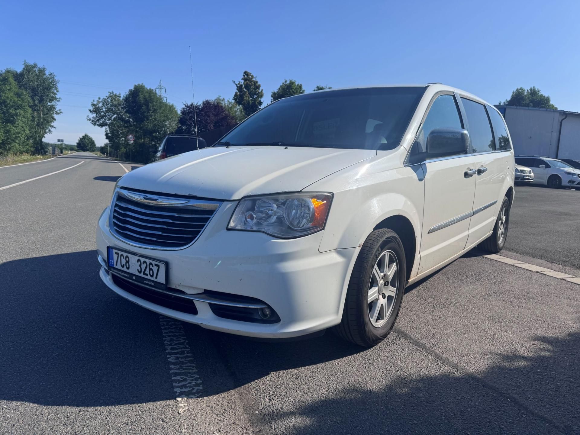 Chrysler Town & Country, 3,6 V6 RT El dveře DO 2011 - fotka 6