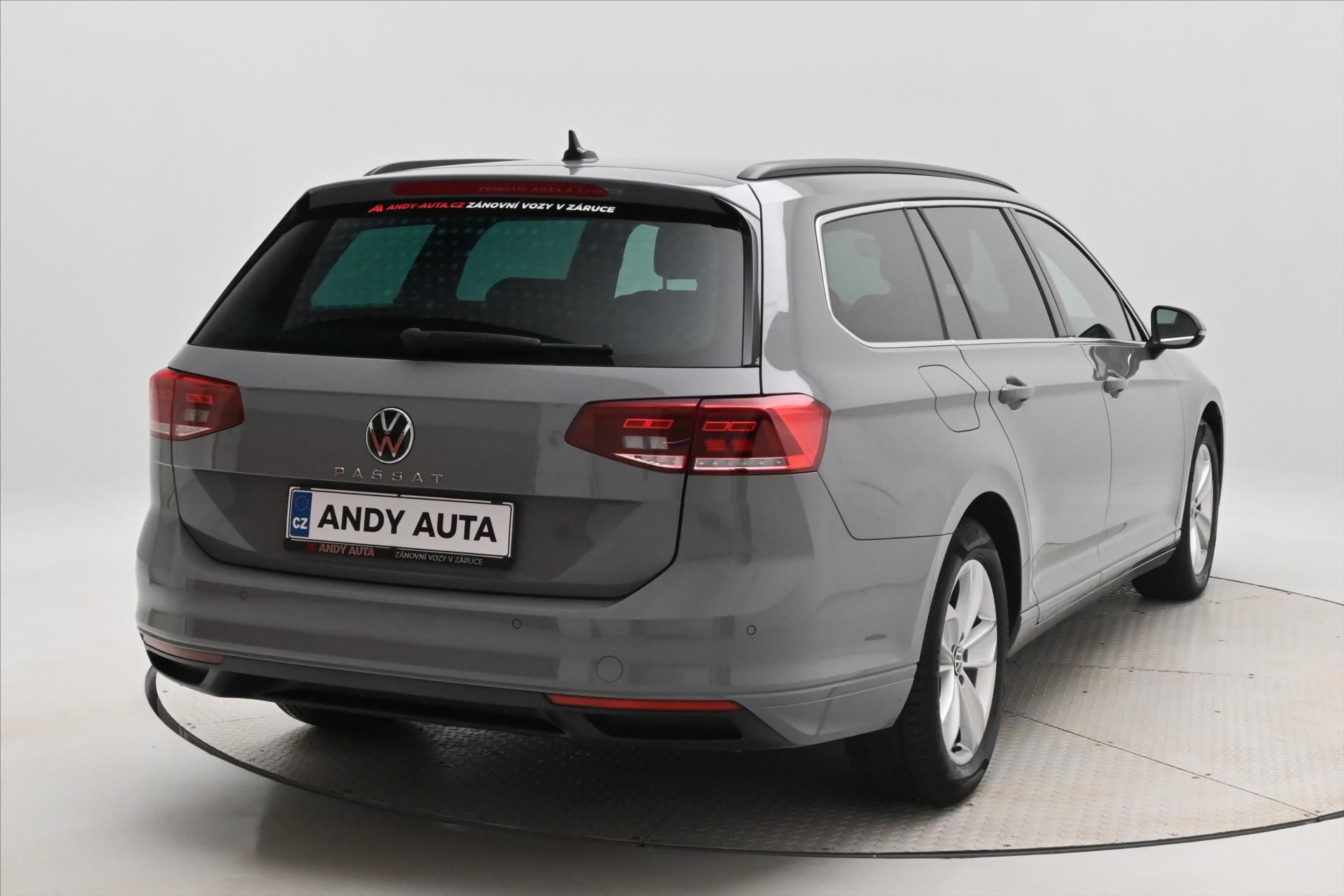 Volkswagen Passat, 2,0 TDI 110 kW DSG Business Zá - fotka 5