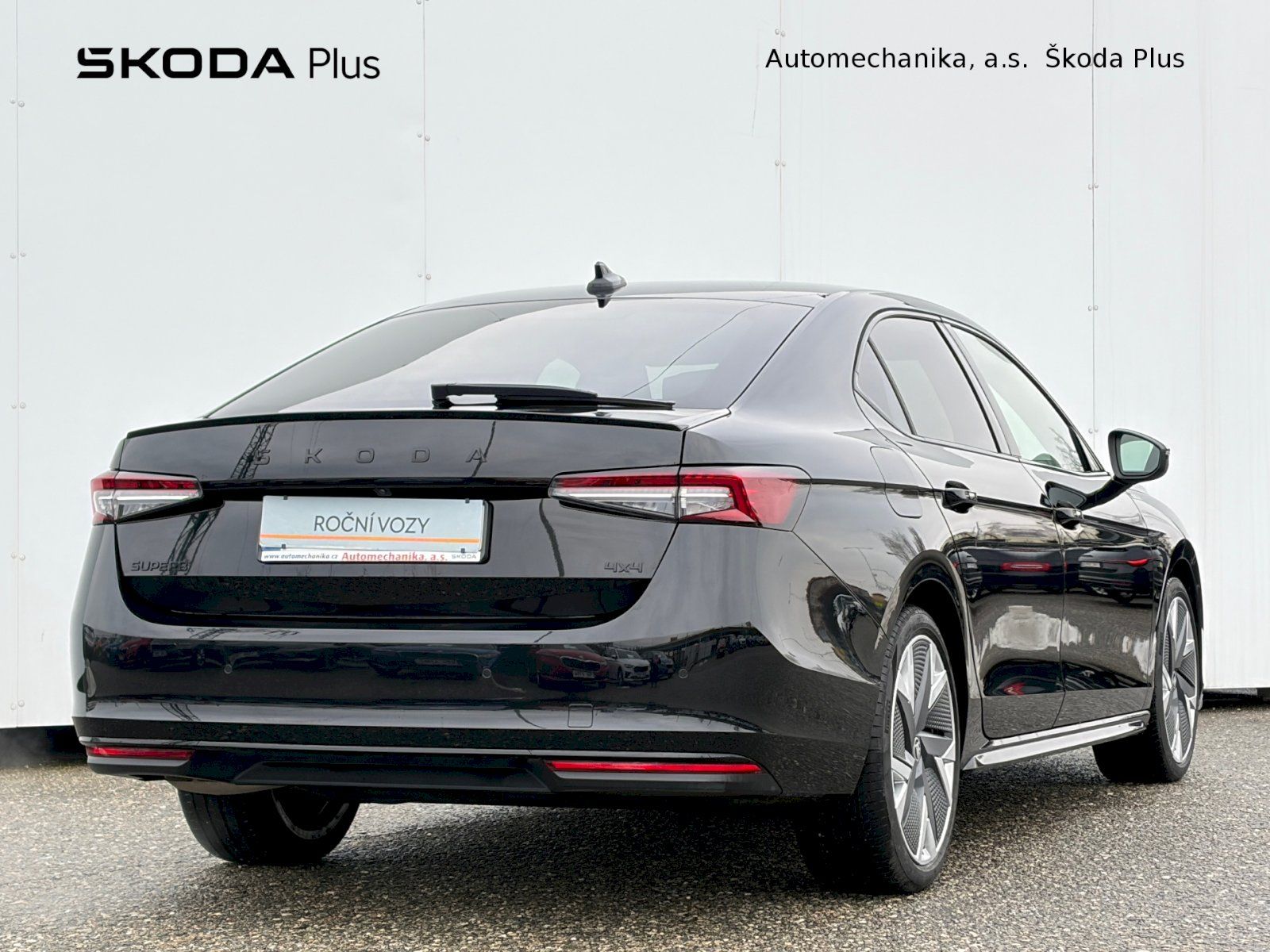 Škoda Superb, DSG 4x4 / 2.0 TDI / 142 kW  / - fotka 2